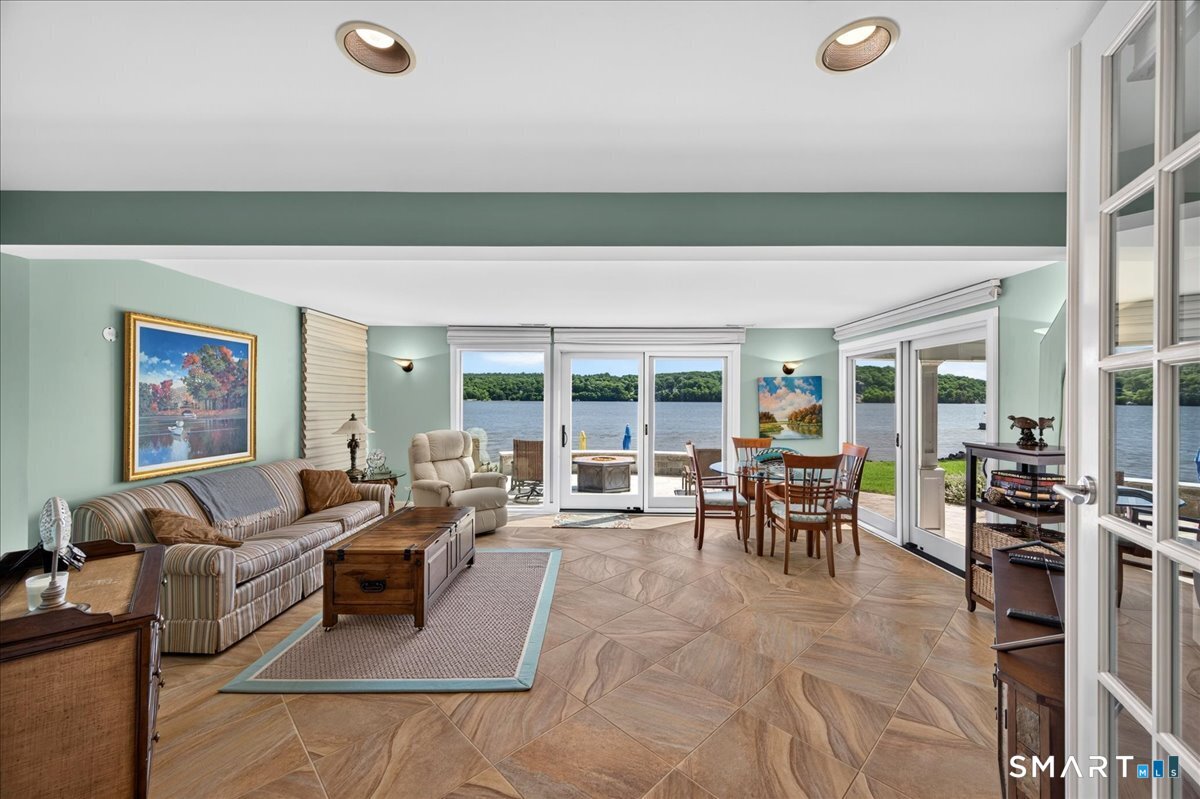 409 River Road photo 29