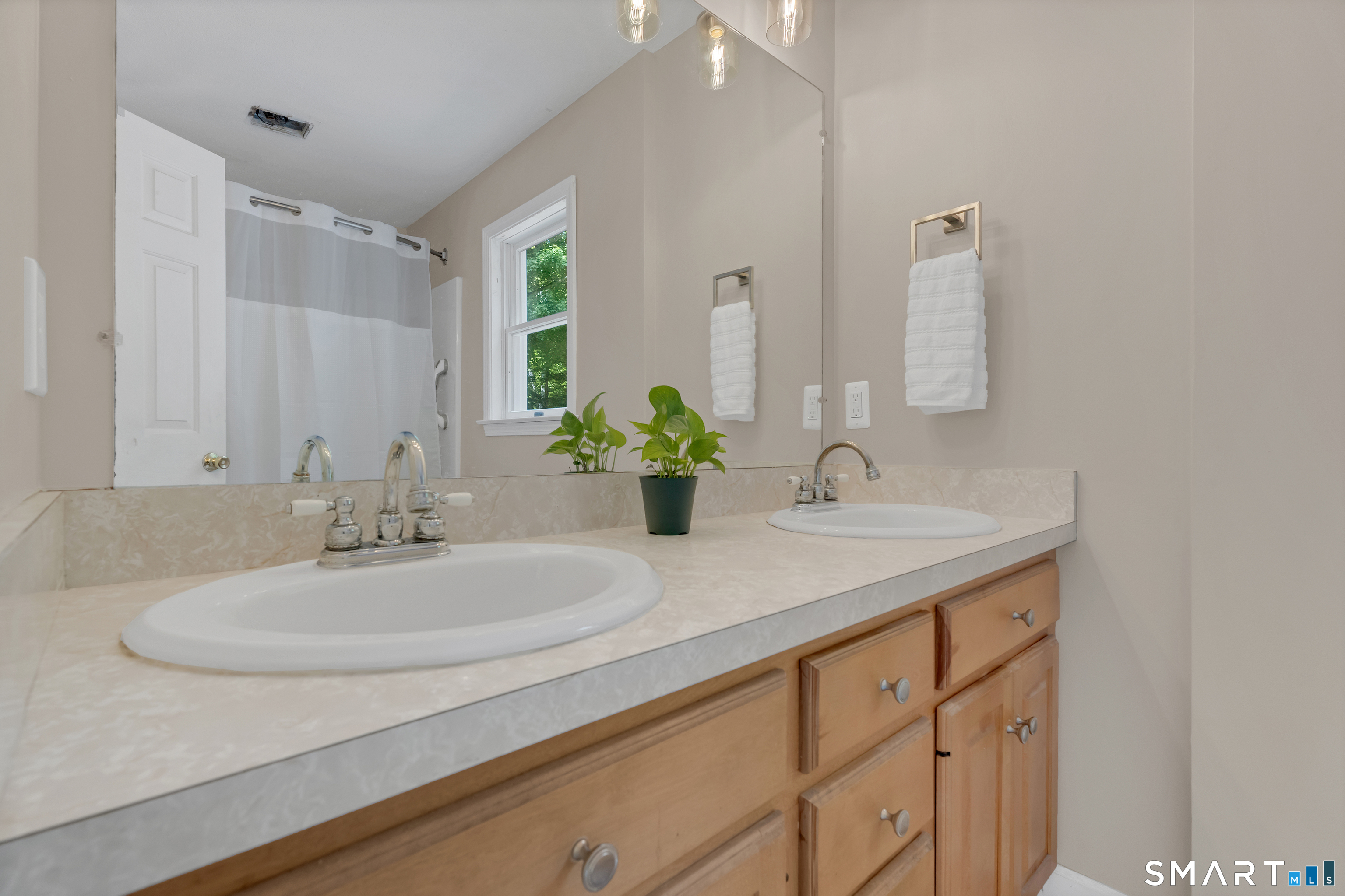 92 Clark Hill Road photo 31