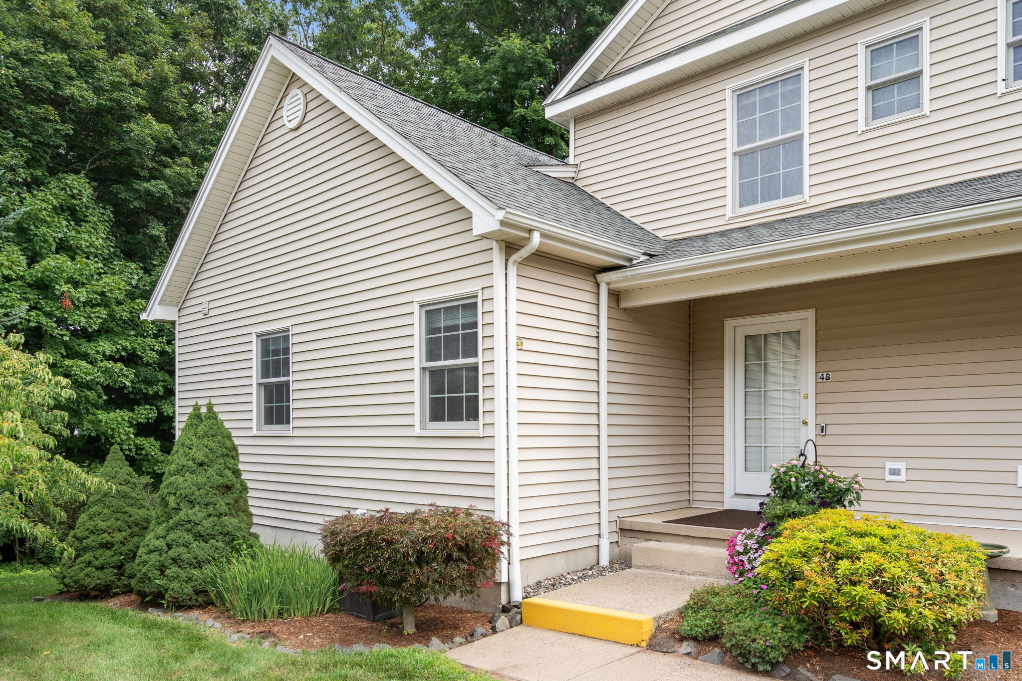 4 Reggie Way  Unit #B photo 3