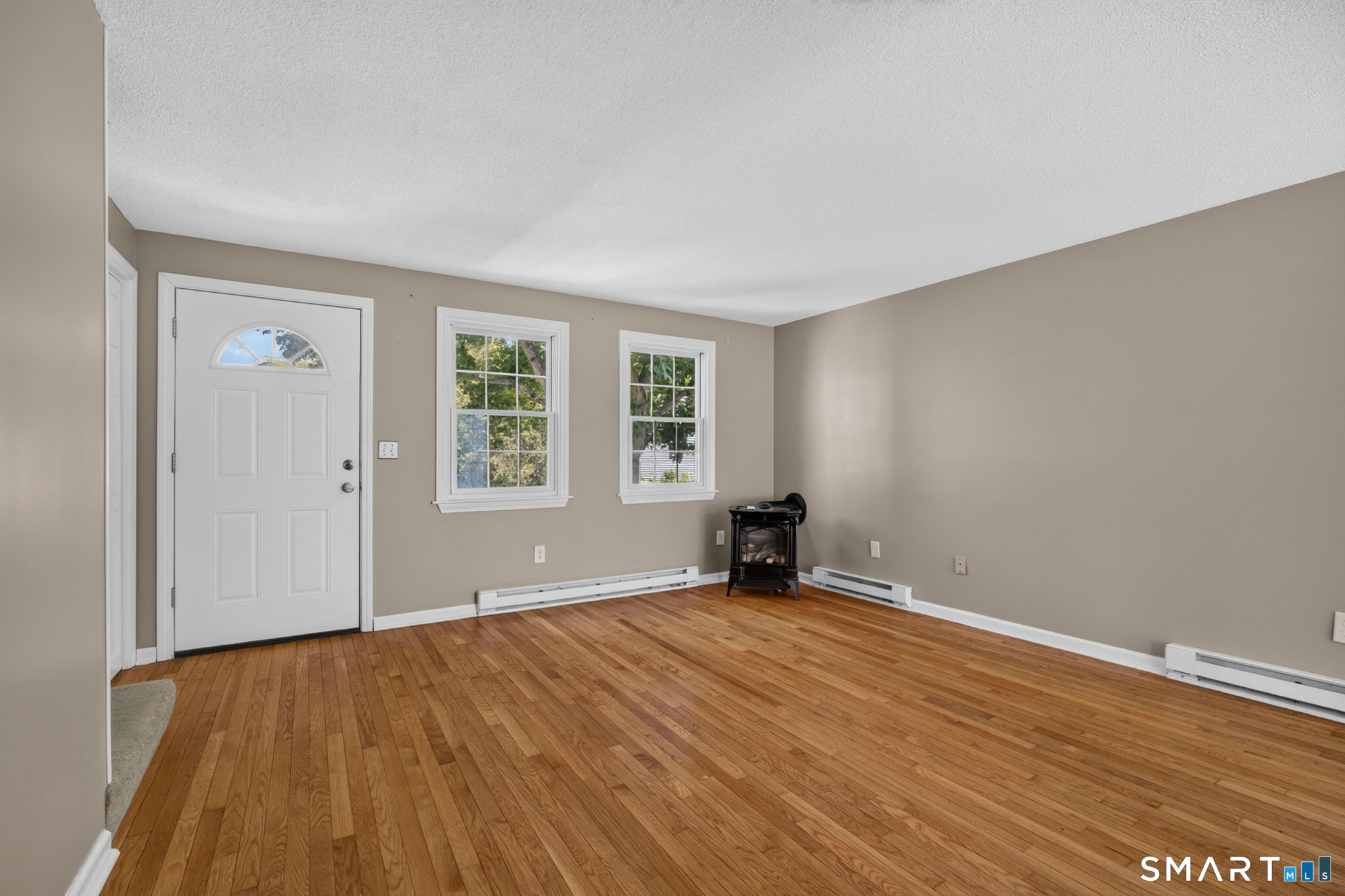 3rd image of 10 Masons Island Rd #8, Stonington, CT 06355 | MLS# 24195364