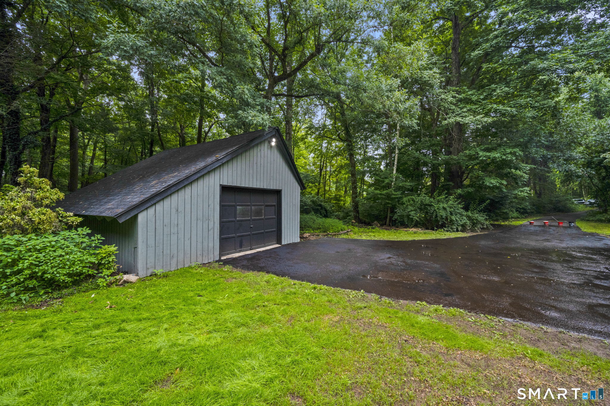 3rd image of 30 N Canton Rd, Simsbury, CT 06092 | MLS# 24192577