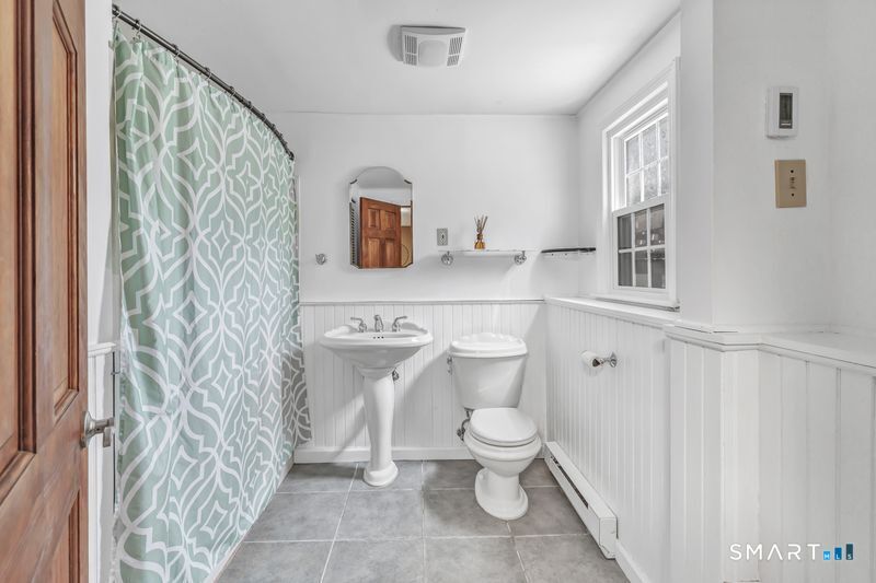 289 New England Road photo 17