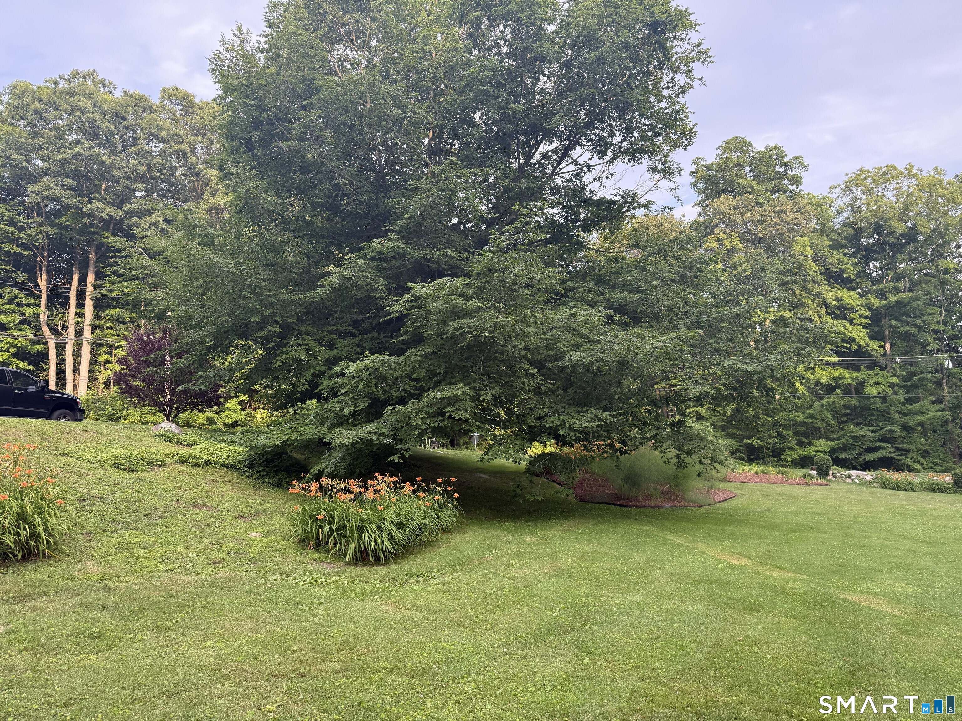 138 Clark Hill Road photo 37