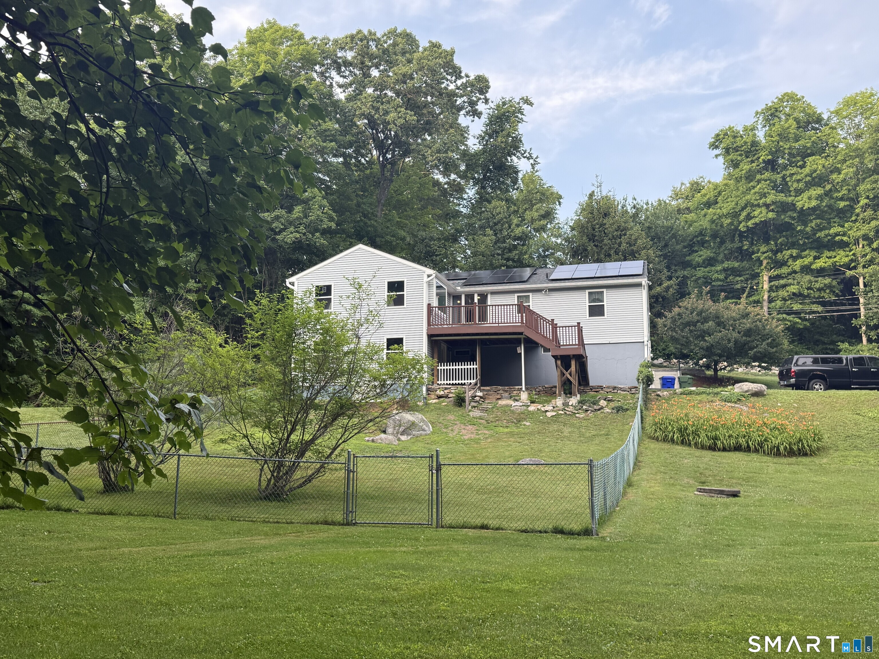 138 Clark Hill Road photo 27