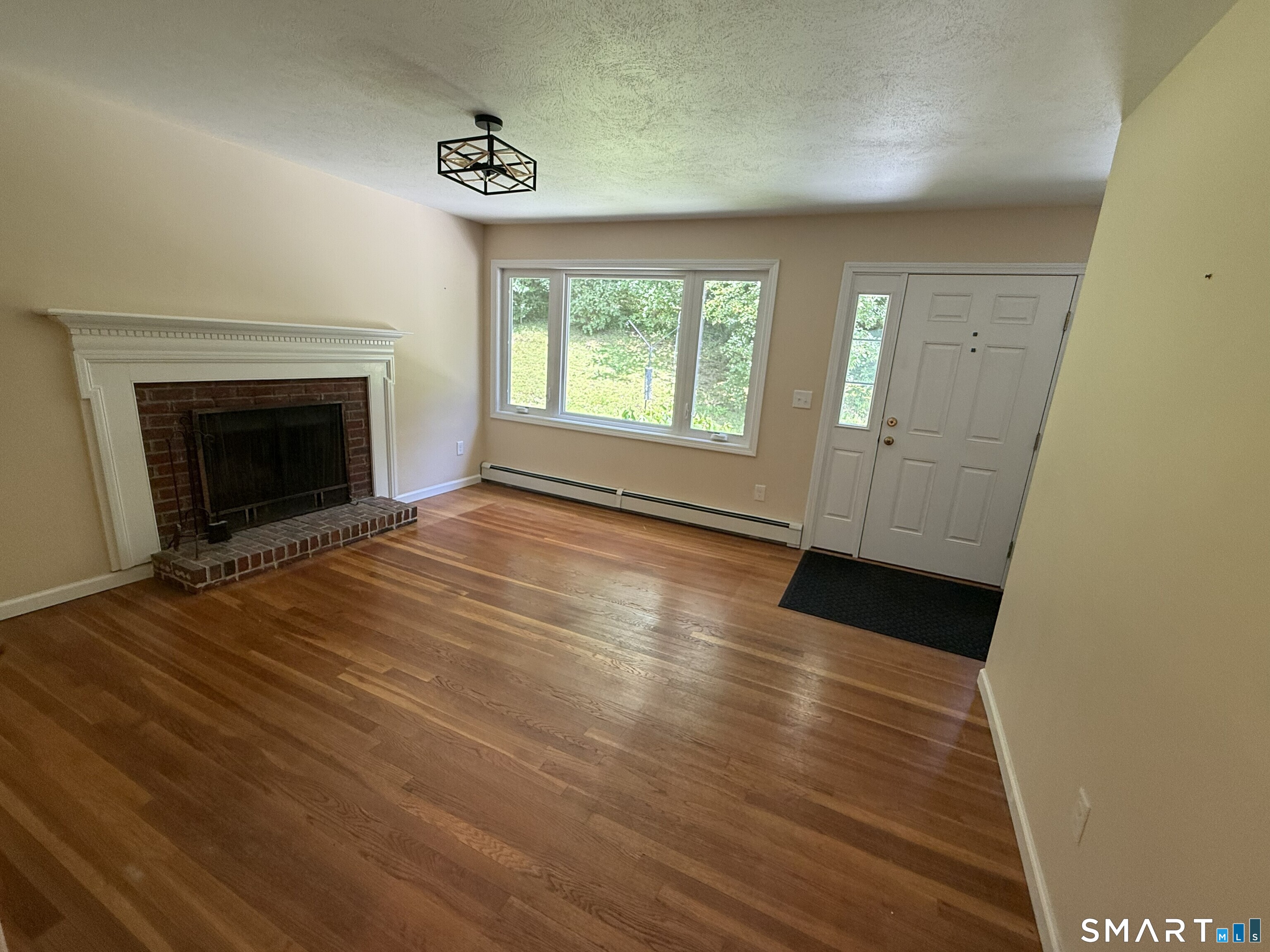 138 Clark Hill Road photo 9