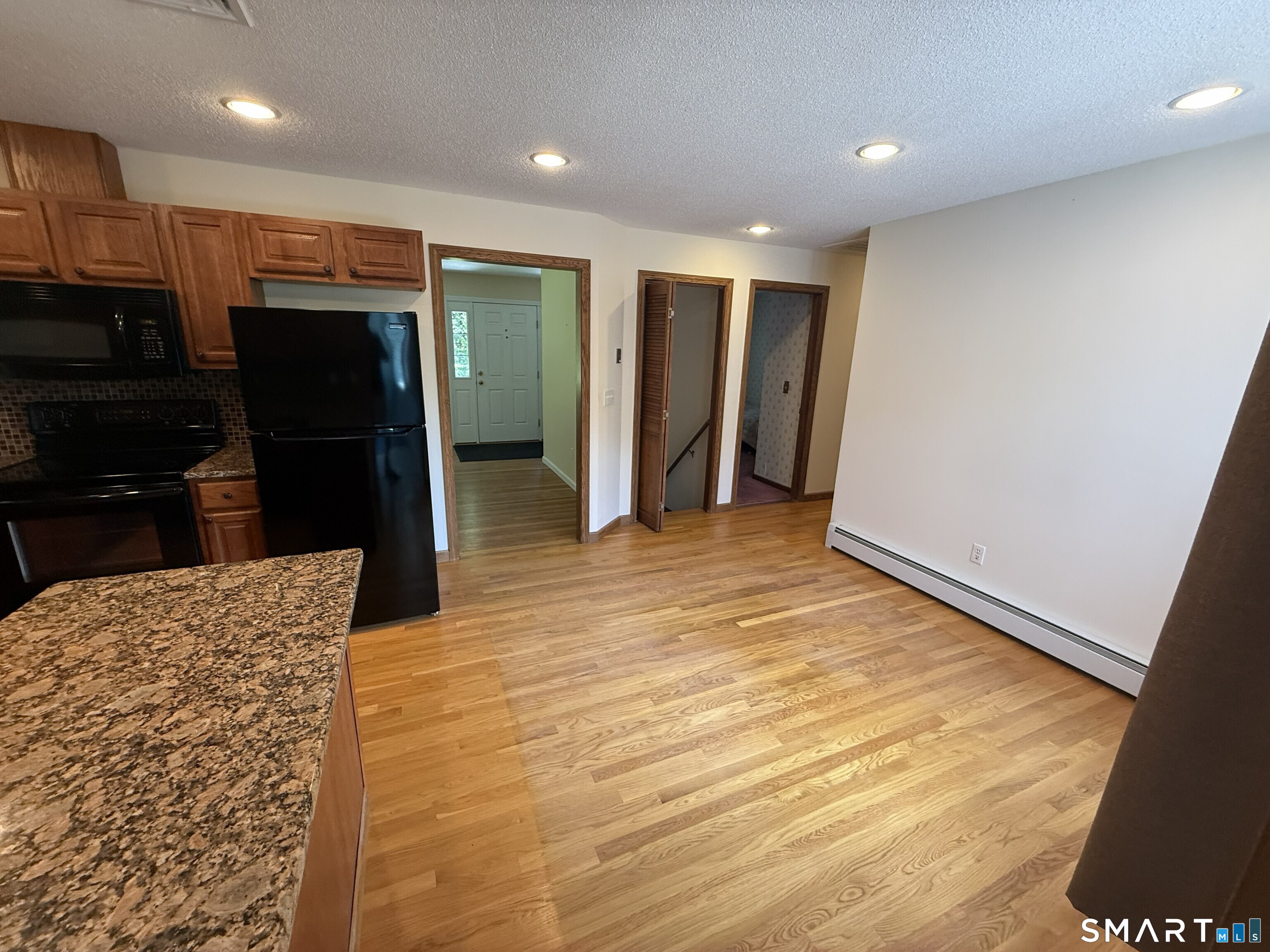 138 Clark Hill Road photo 19