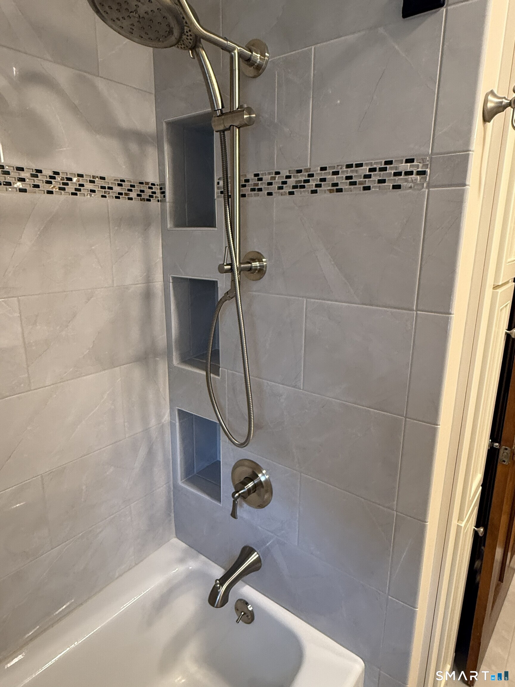 138 Clark Hill Road photo 13