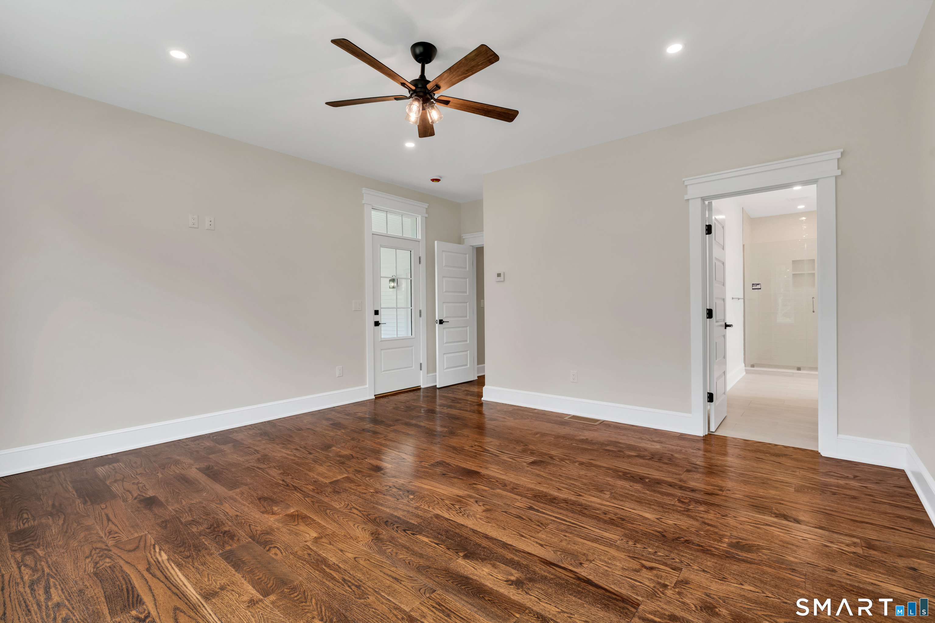12 Meadowcrest Drive North photo 17
