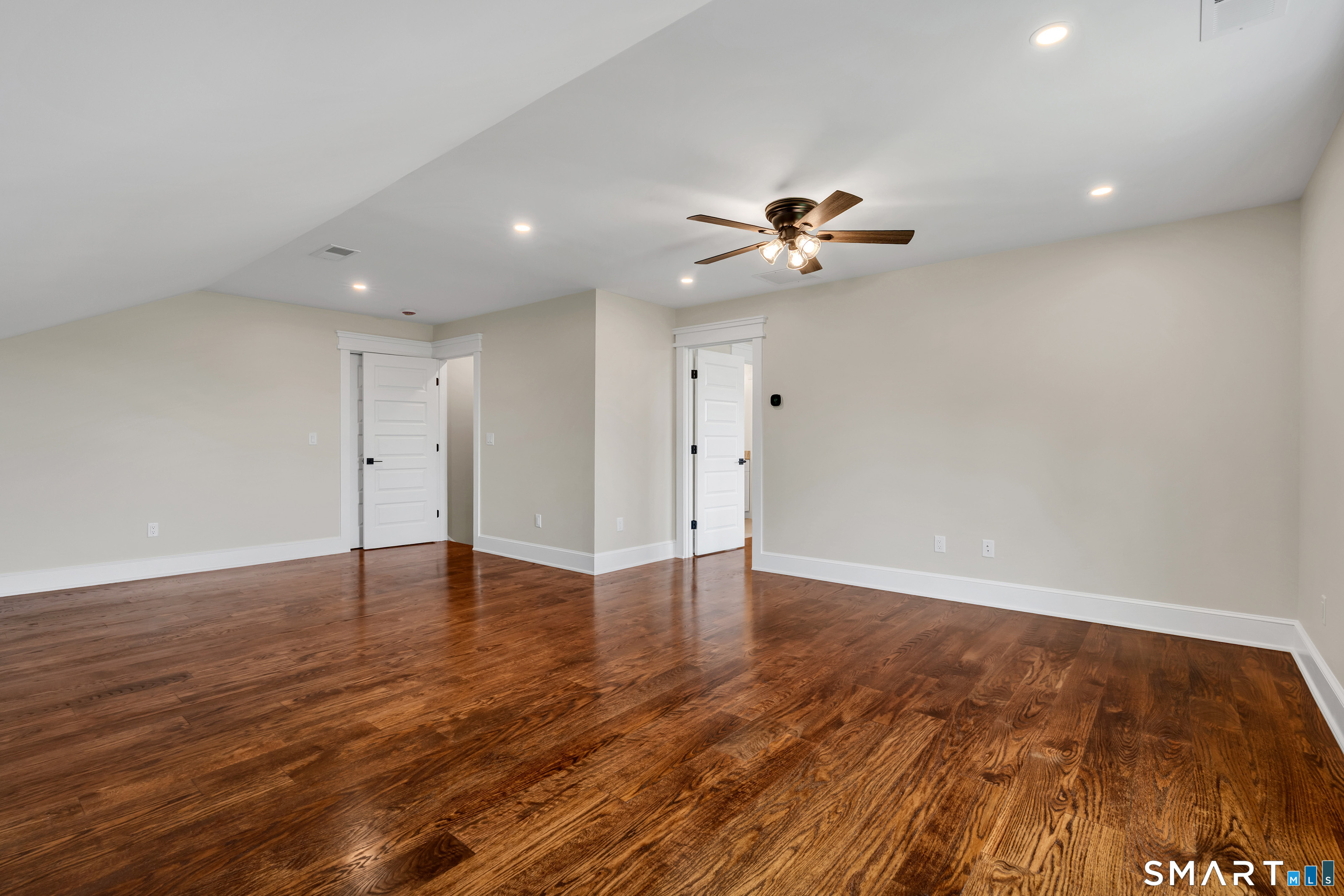12 Meadowcrest Drive North photo 27