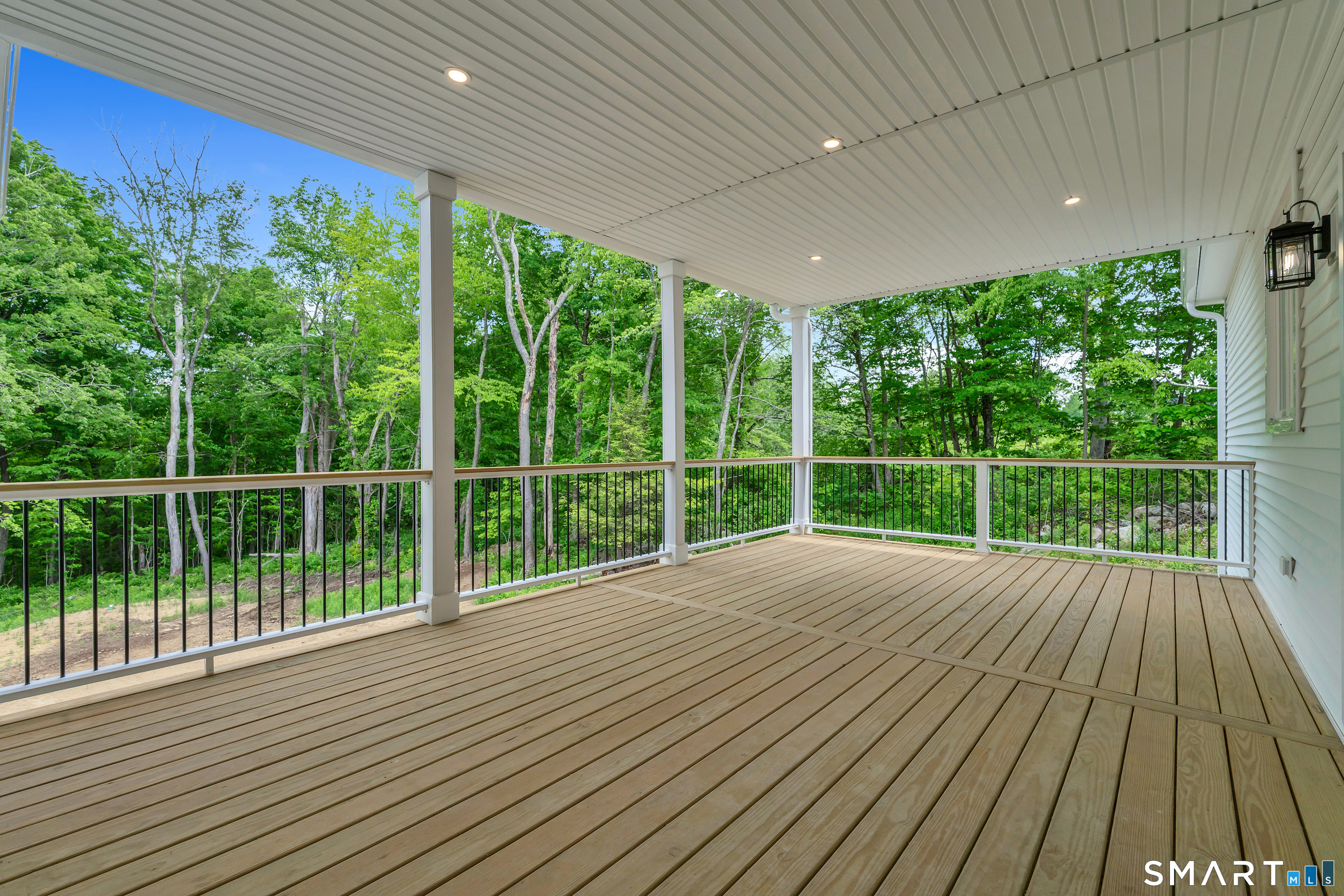 12 Meadowcrest Drive North photo 33
