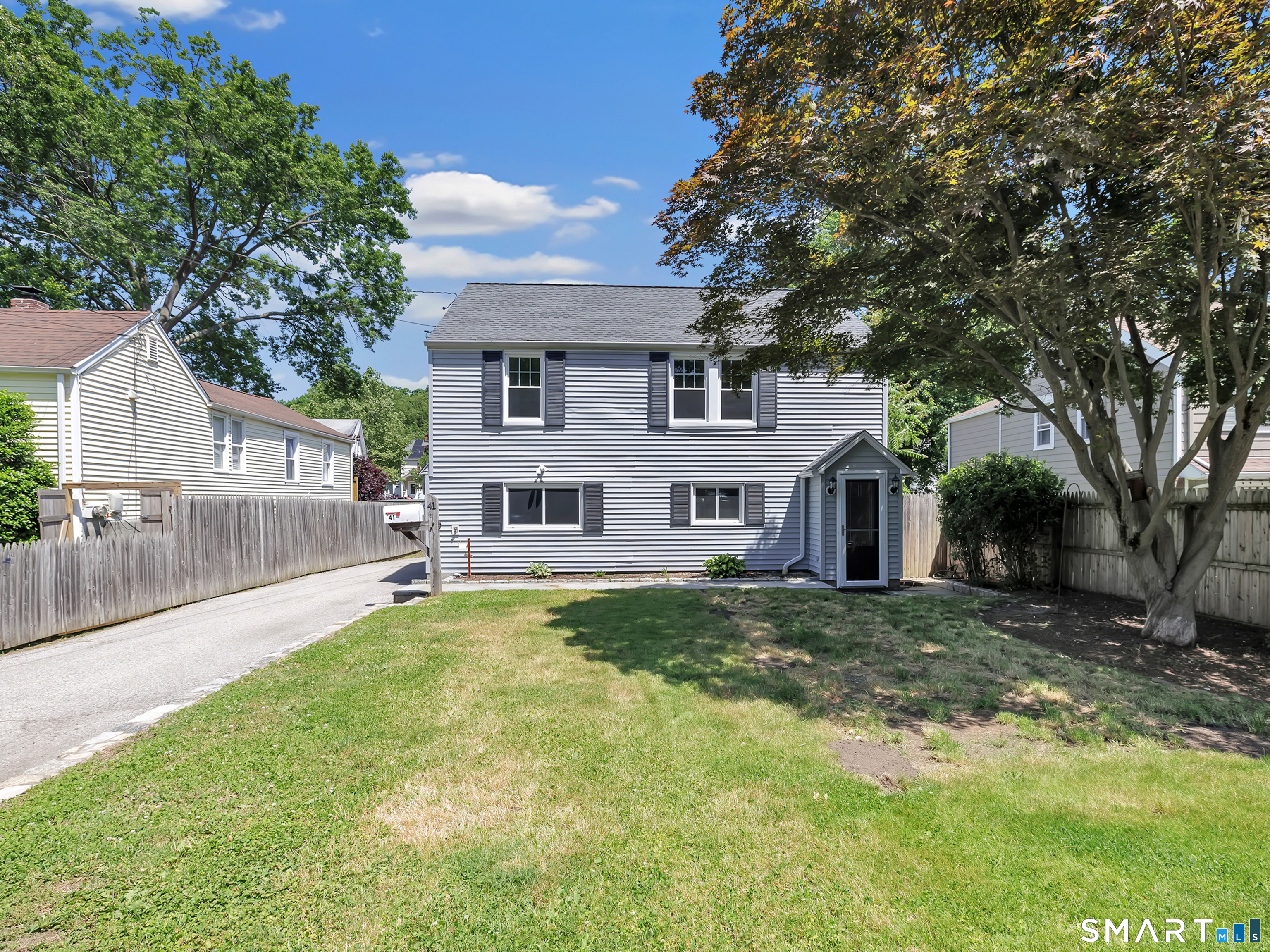 41 Frisbie Street, Stamford, Connecticut photo 1