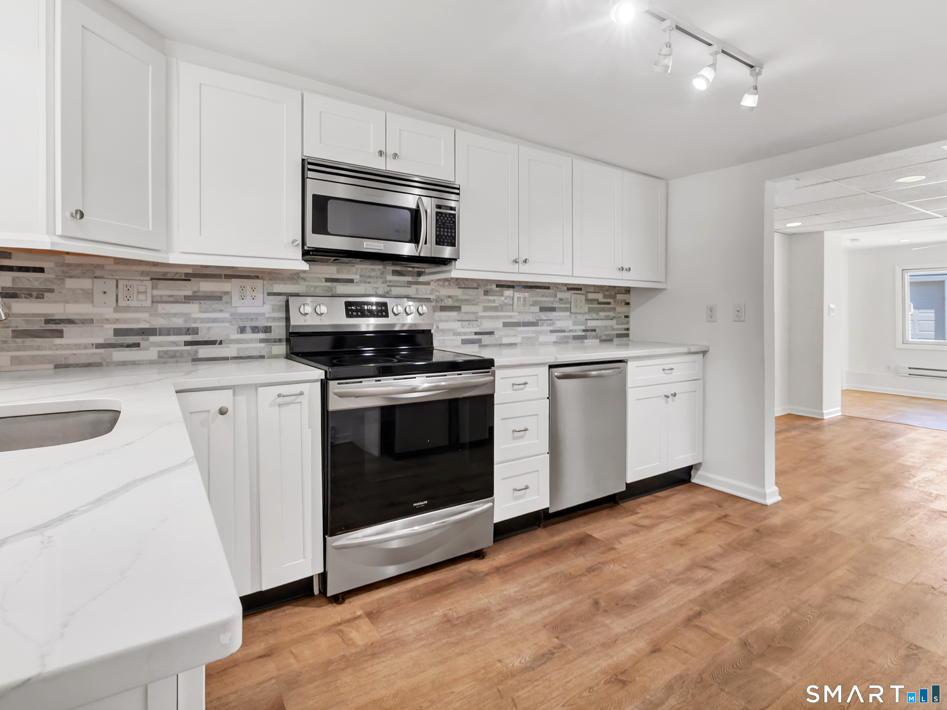 41 Frisbie Street, Stamford, Connecticut photo 4