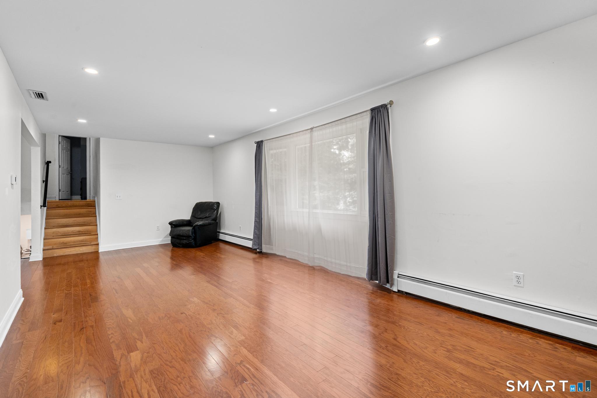 1185 Highview Terrace photo 10