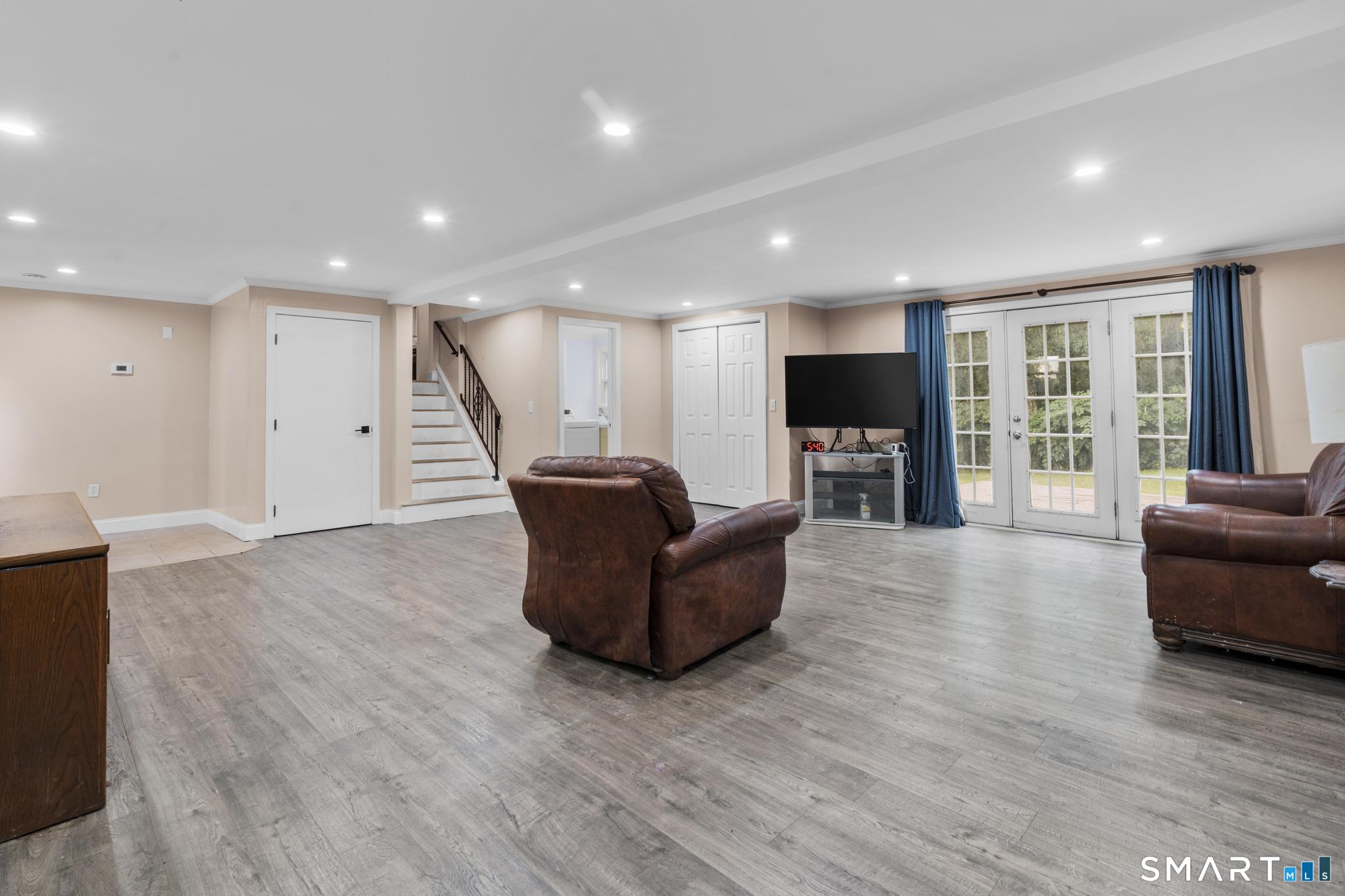 1185 Highview Terrace photo 29