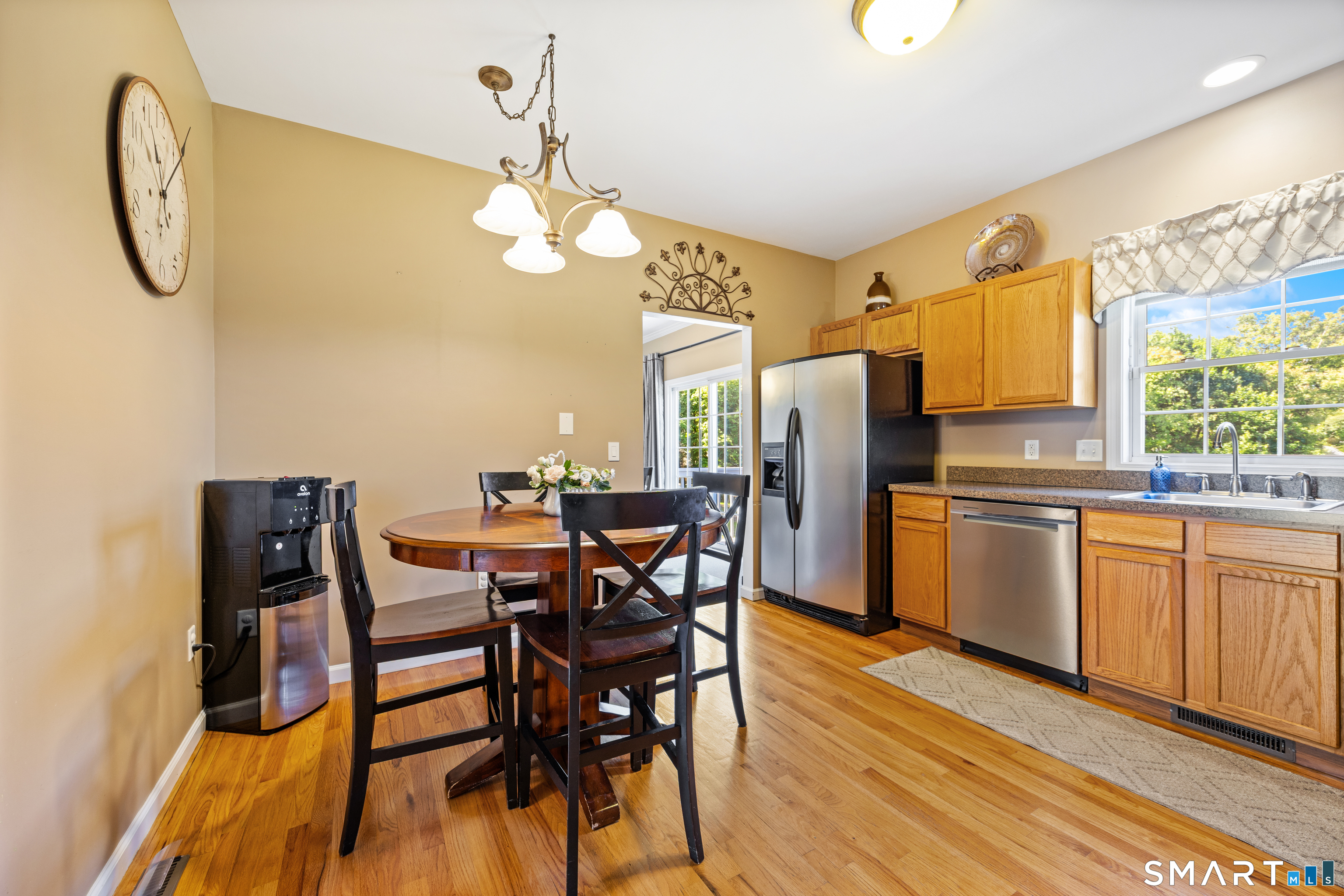65 Walt Drive photo 14