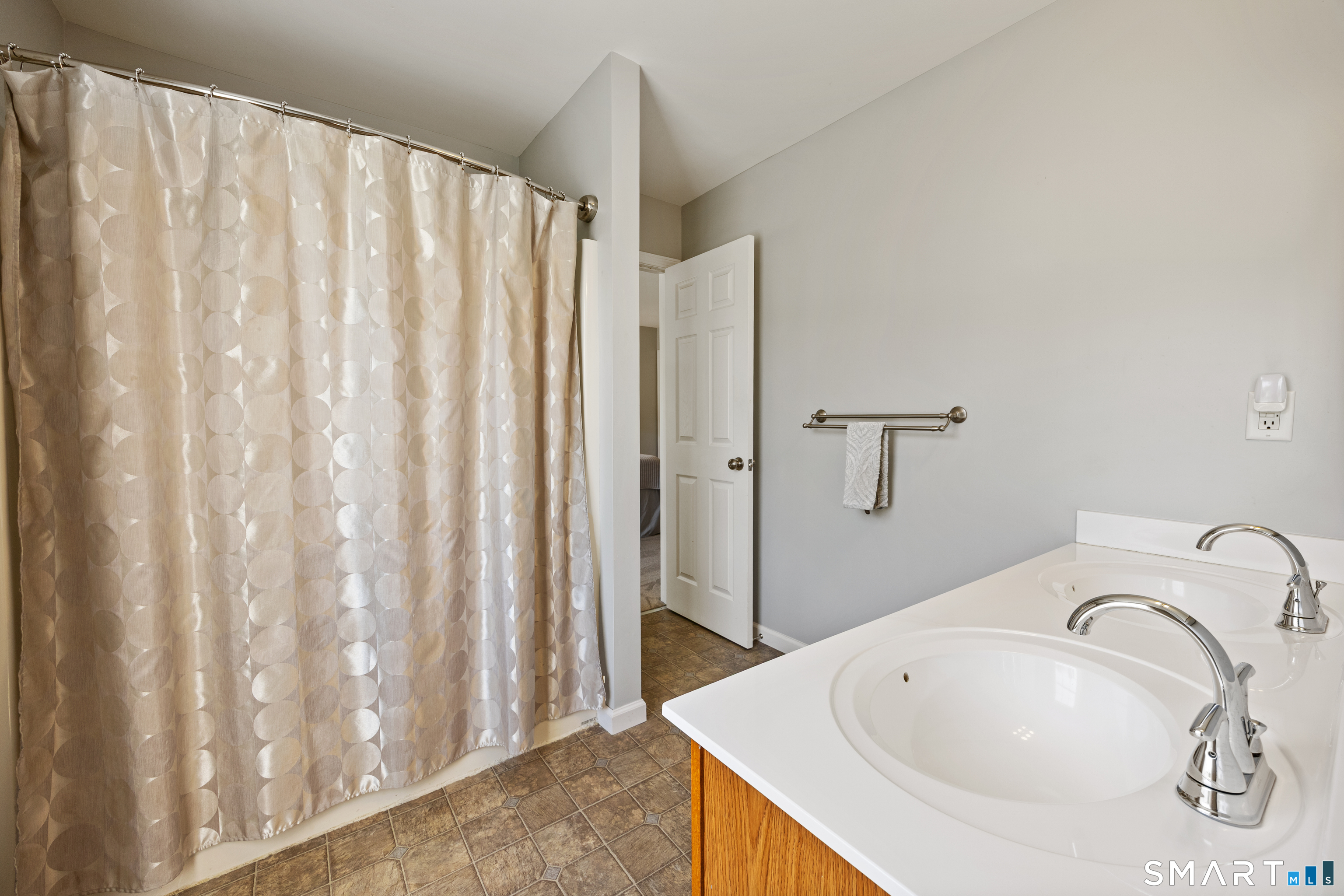 65 Walt Drive photo 22