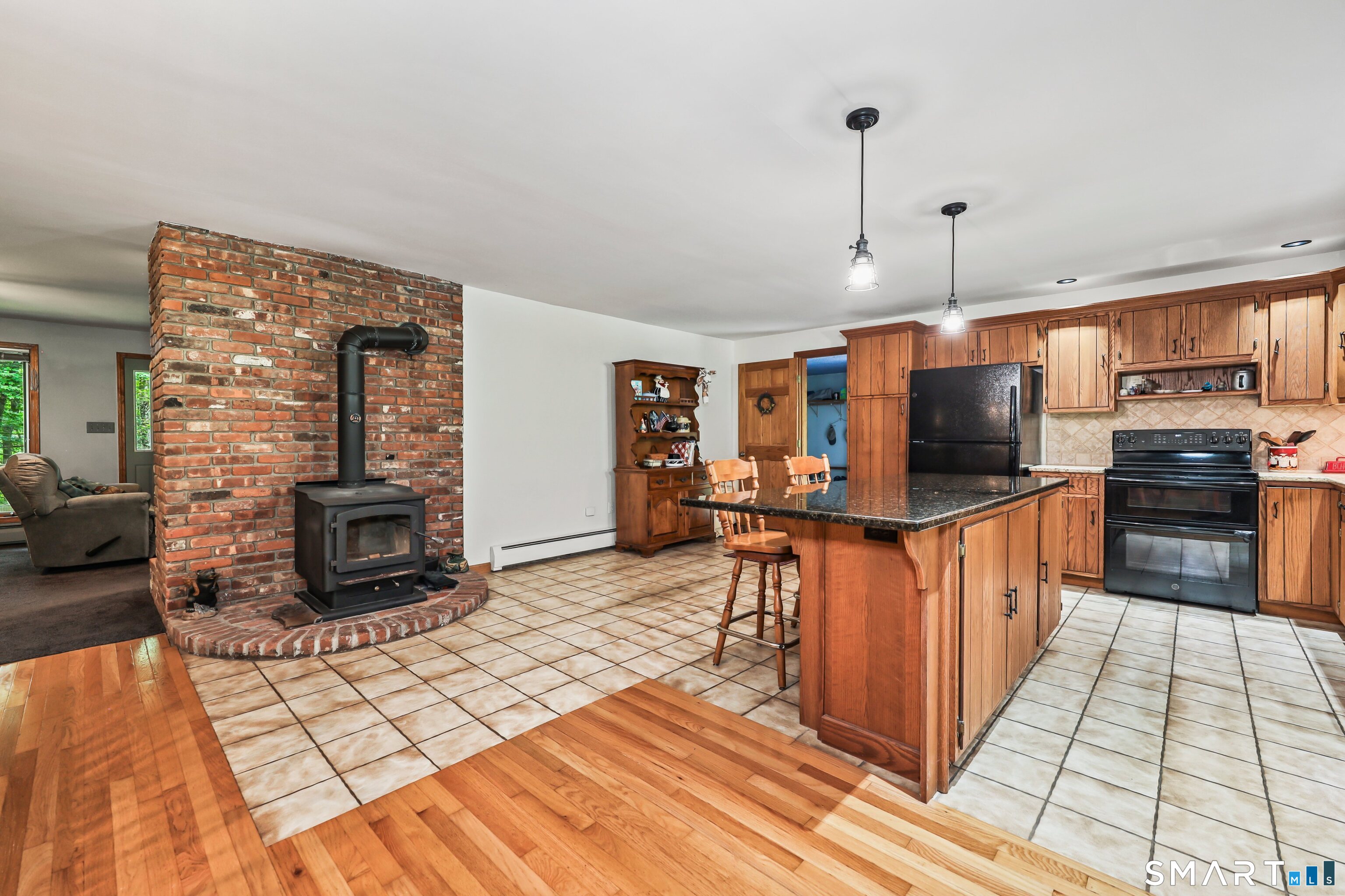 83 Shady Brook Road photo 6