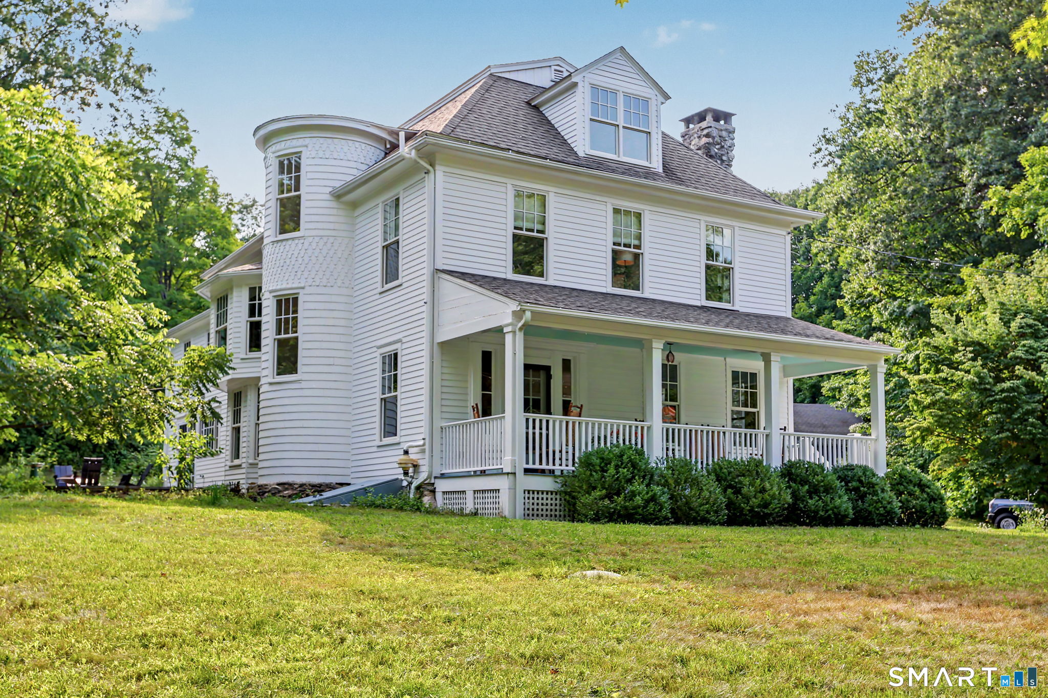 206 Mountain Road, Wilton, Connecticut 06897