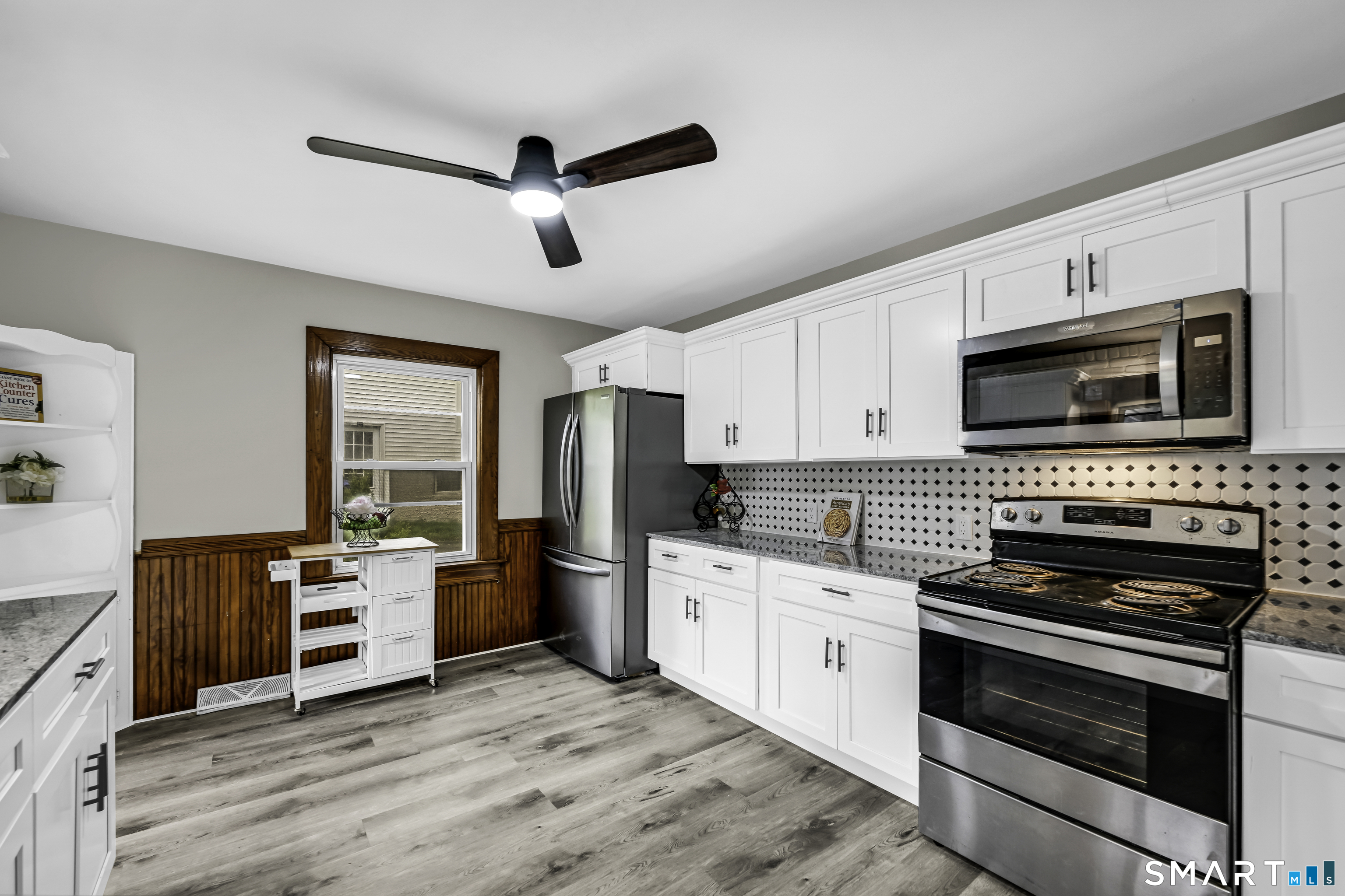 7 Maple Avenue photo 20