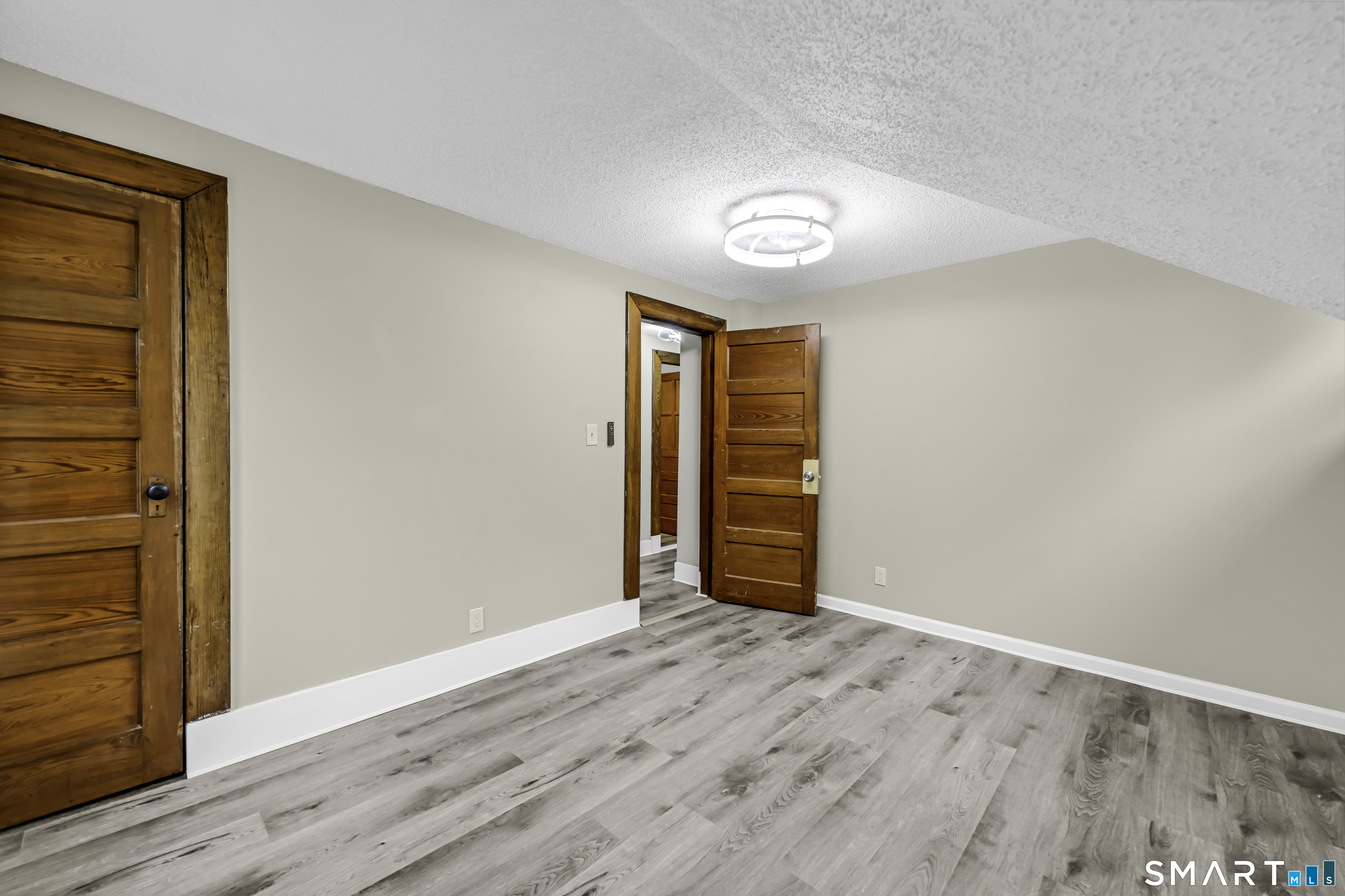 7 Maple Avenue photo 24