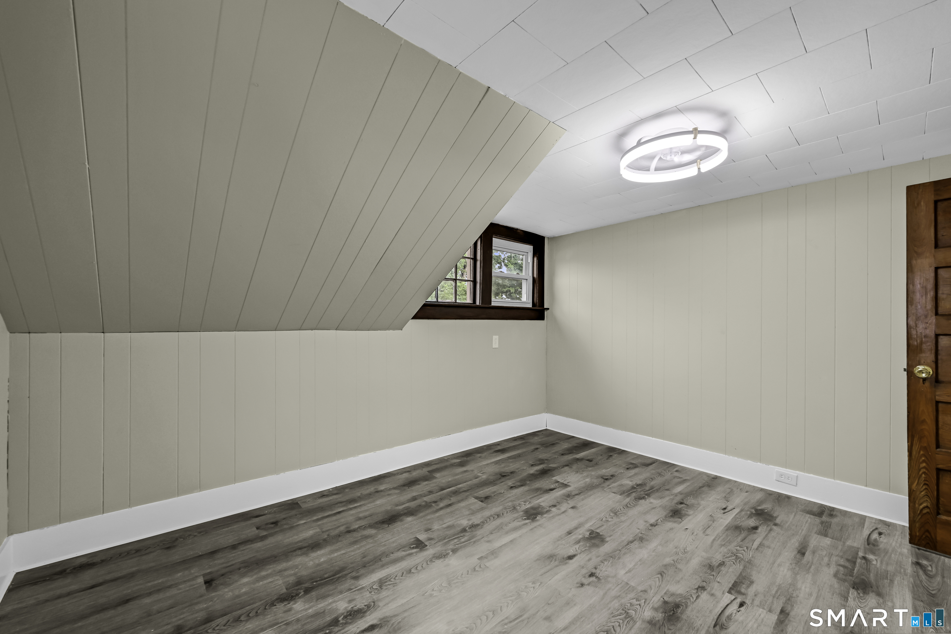 7 Maple Avenue photo 25