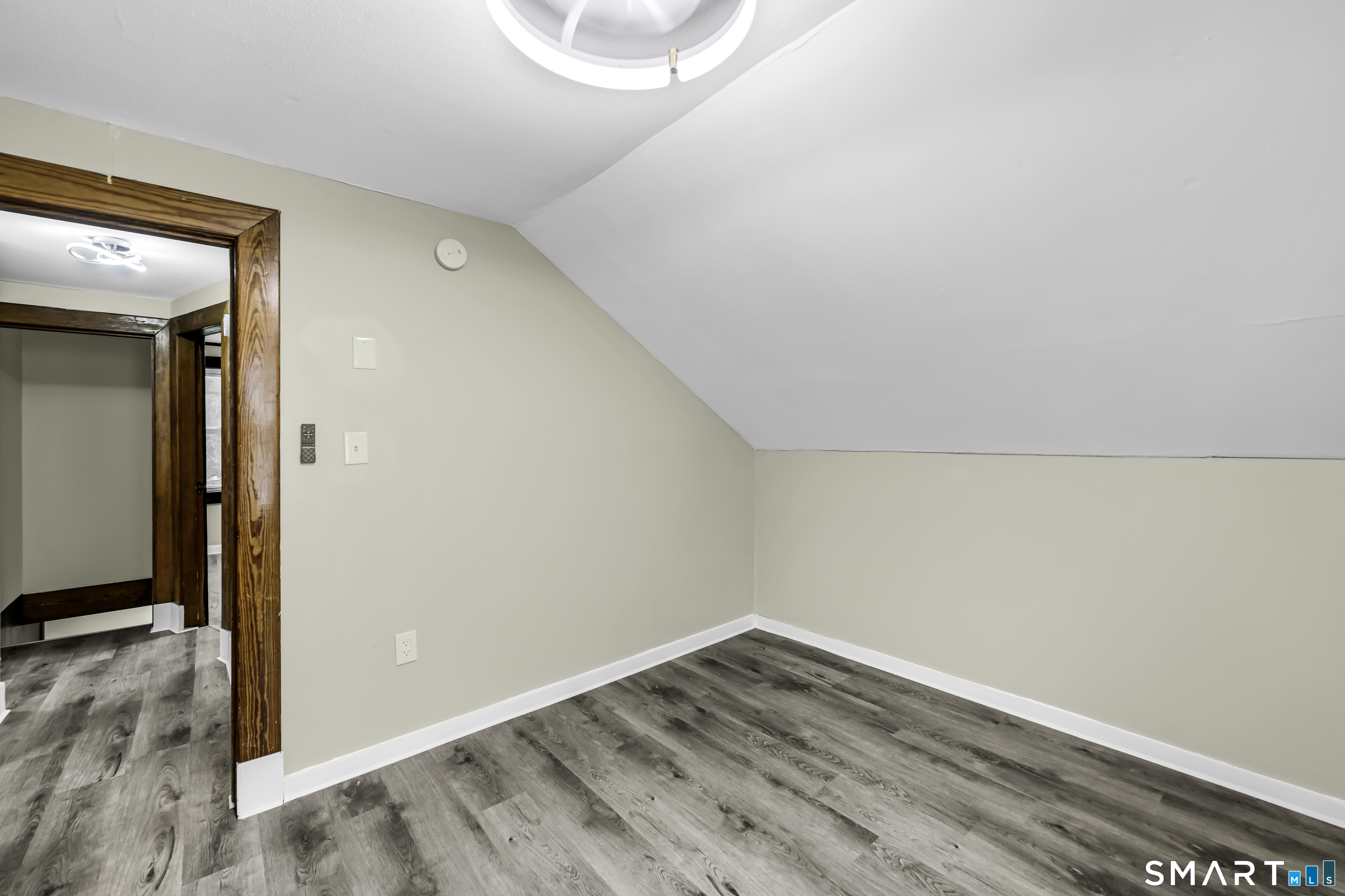7 Maple Avenue photo 28