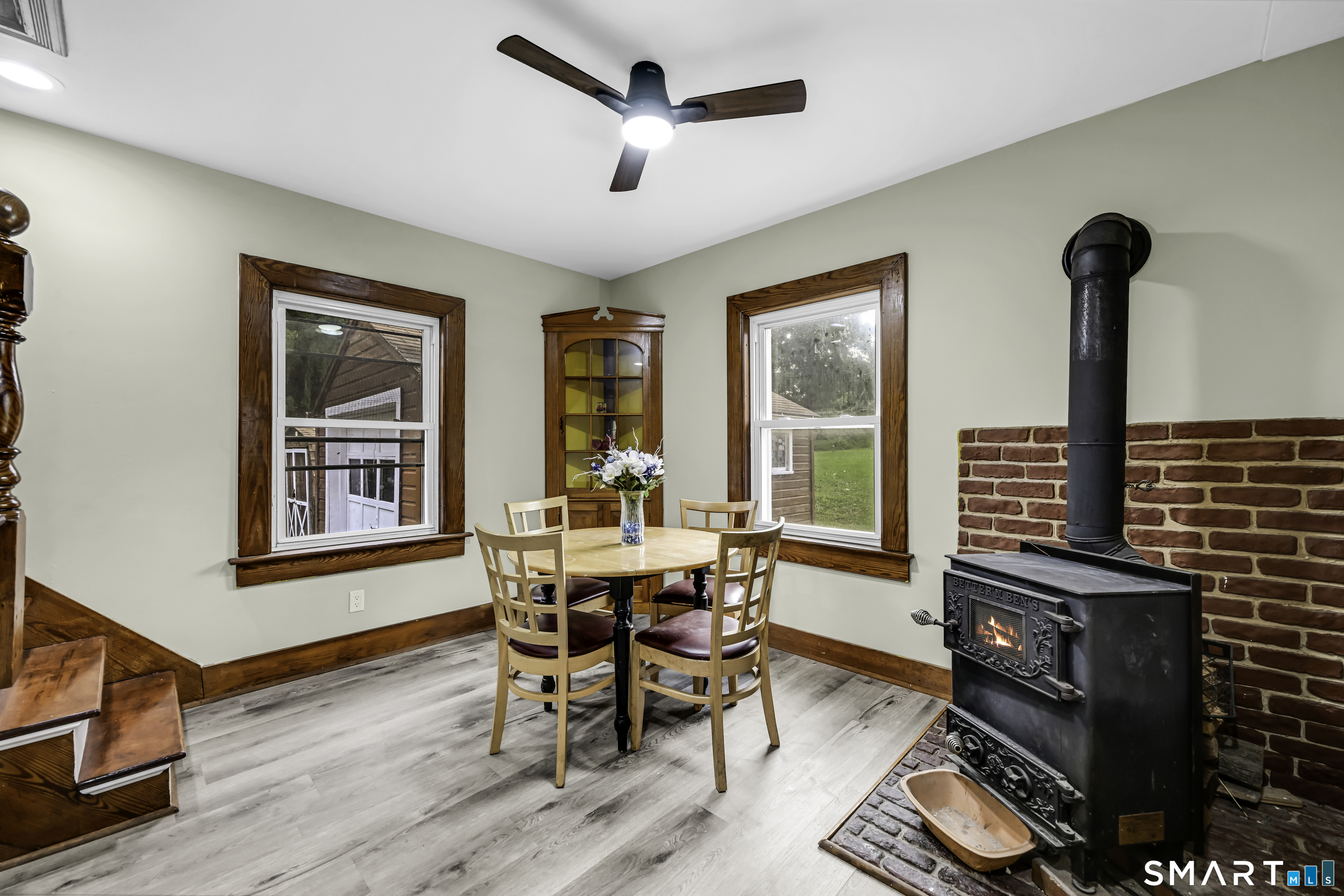7 Maple Avenue photo 16