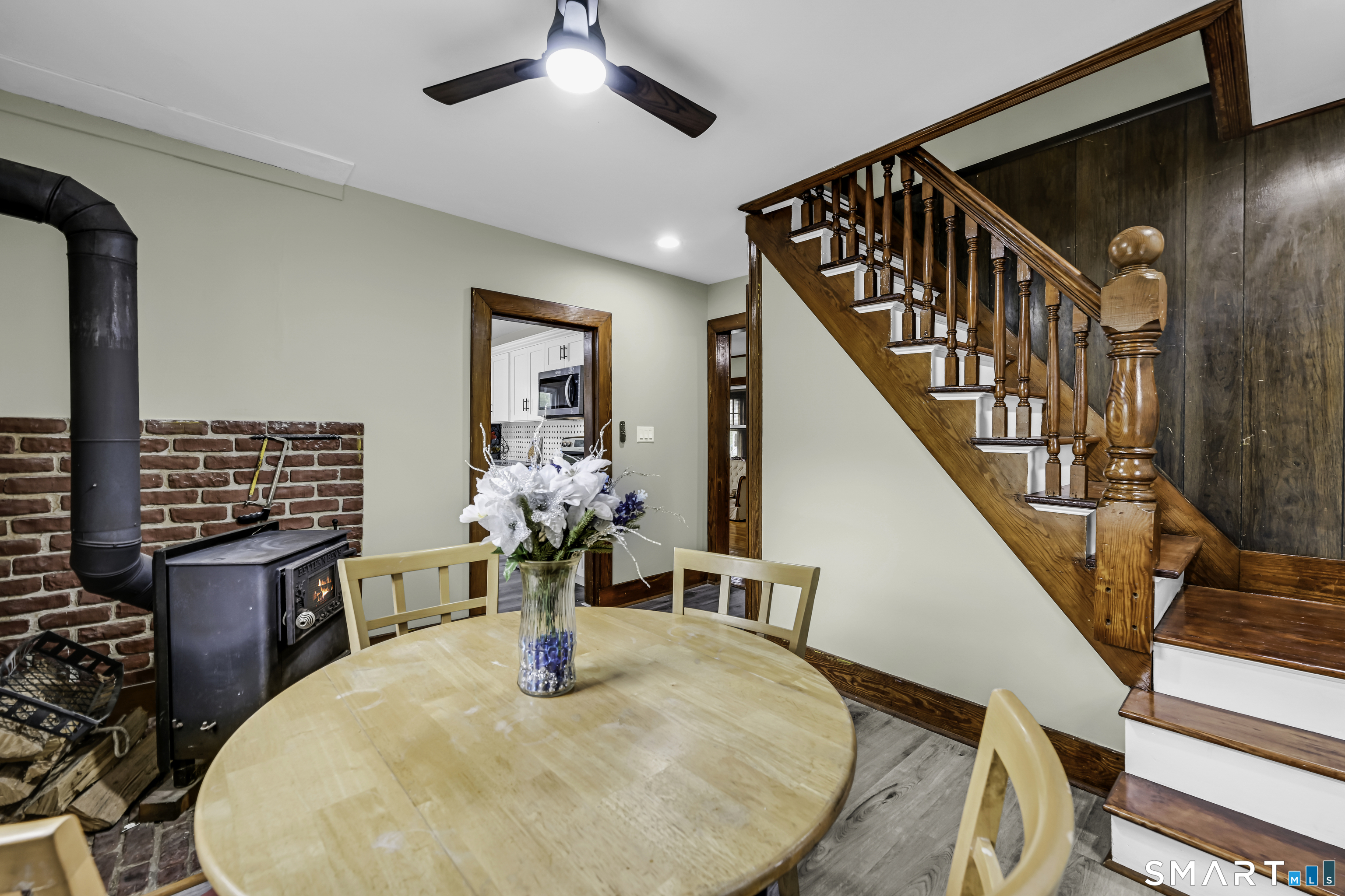 7 Maple Avenue photo 17