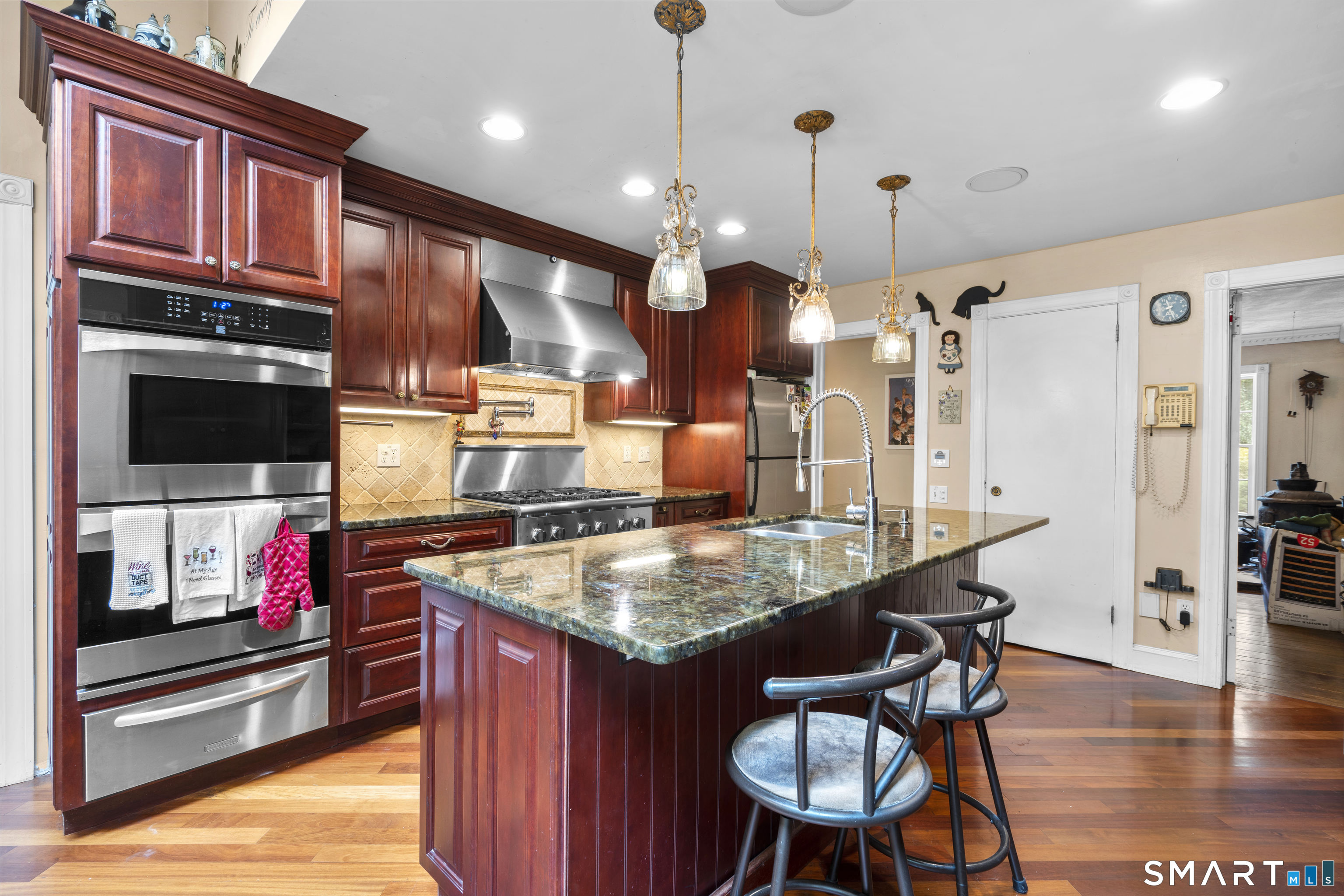 64 Round Hill Drive photo 11