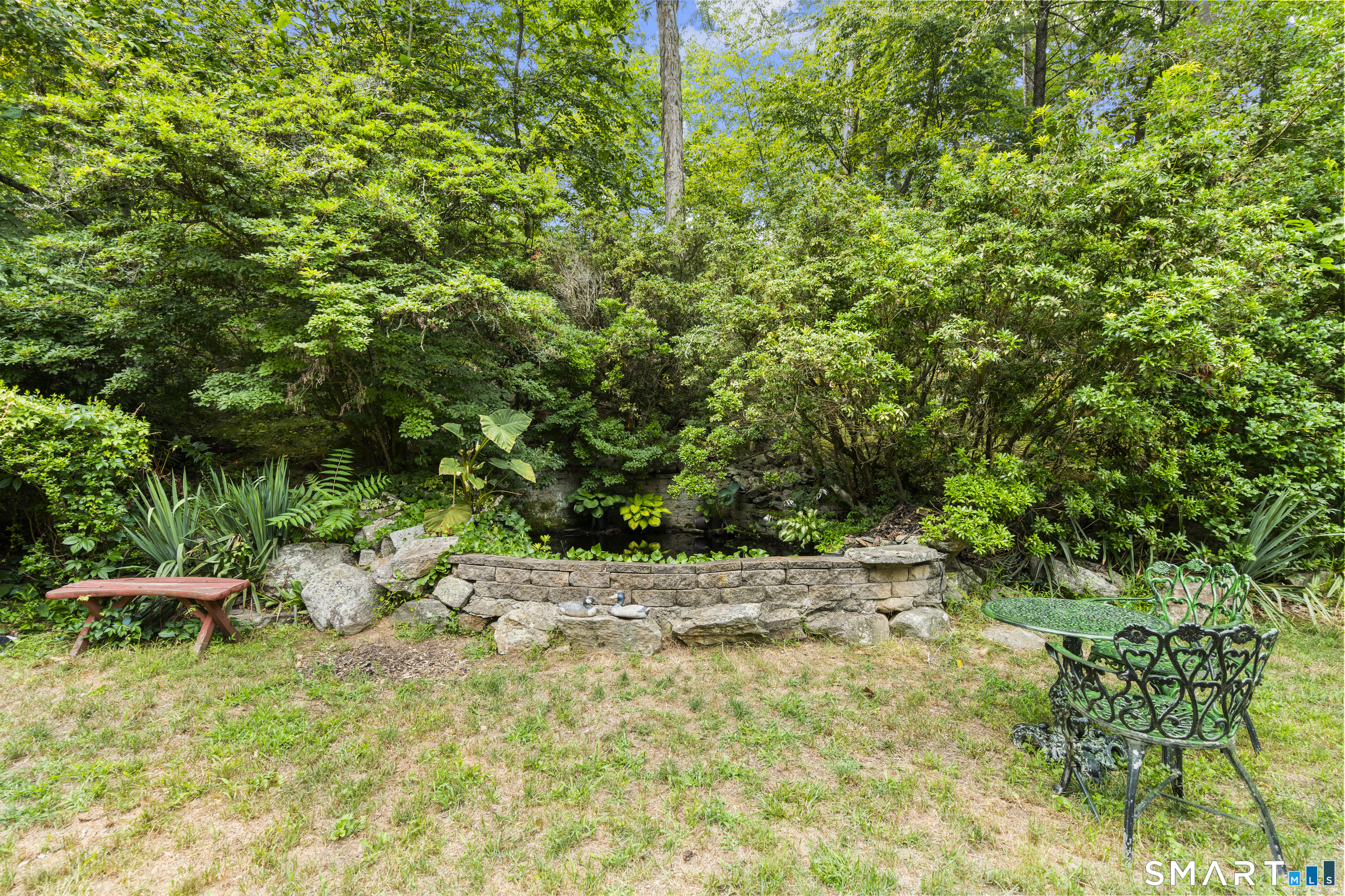 64 Round Hill Drive photo 35