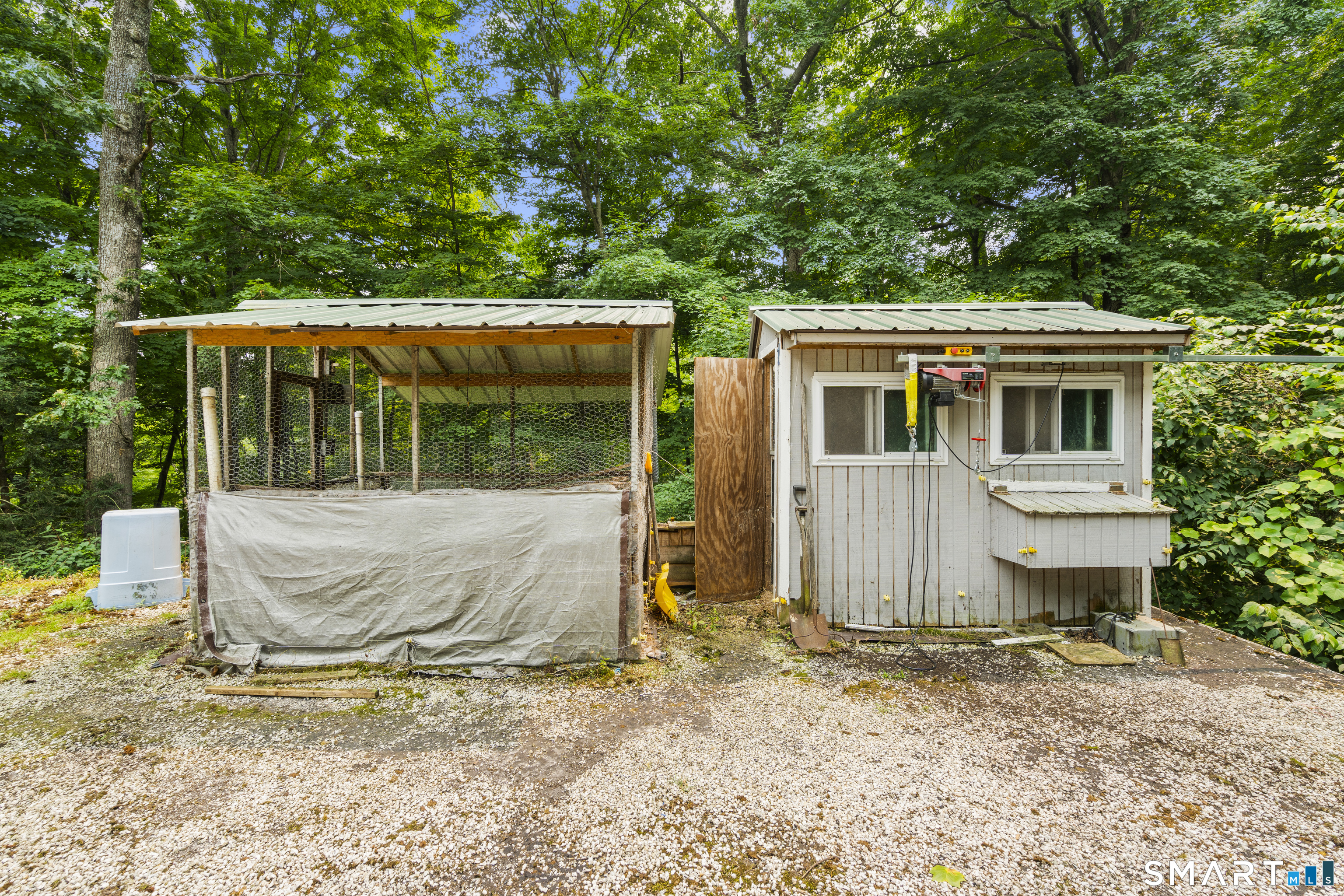 64 Round Hill Drive photo 38
