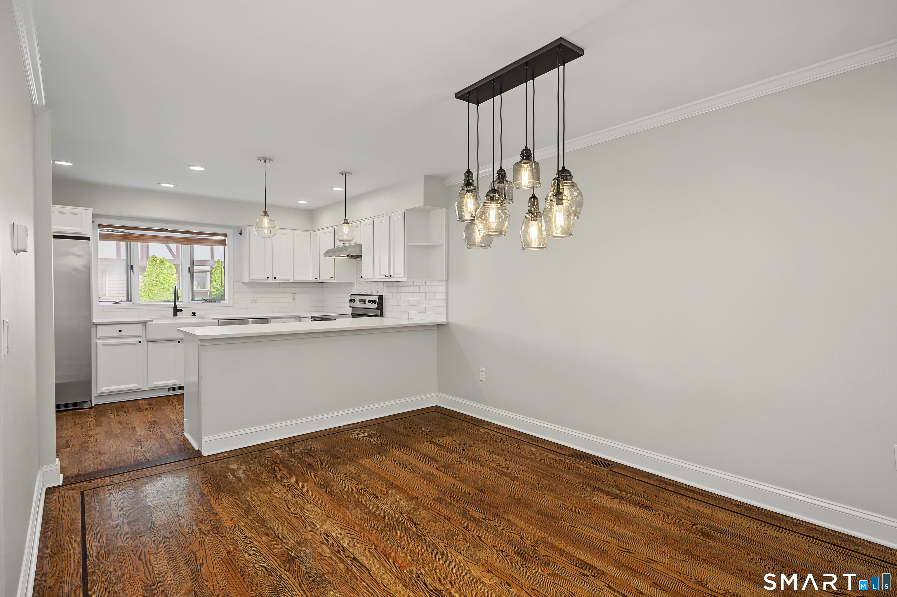 668 Glenbrook Road Unit #17 photo 7