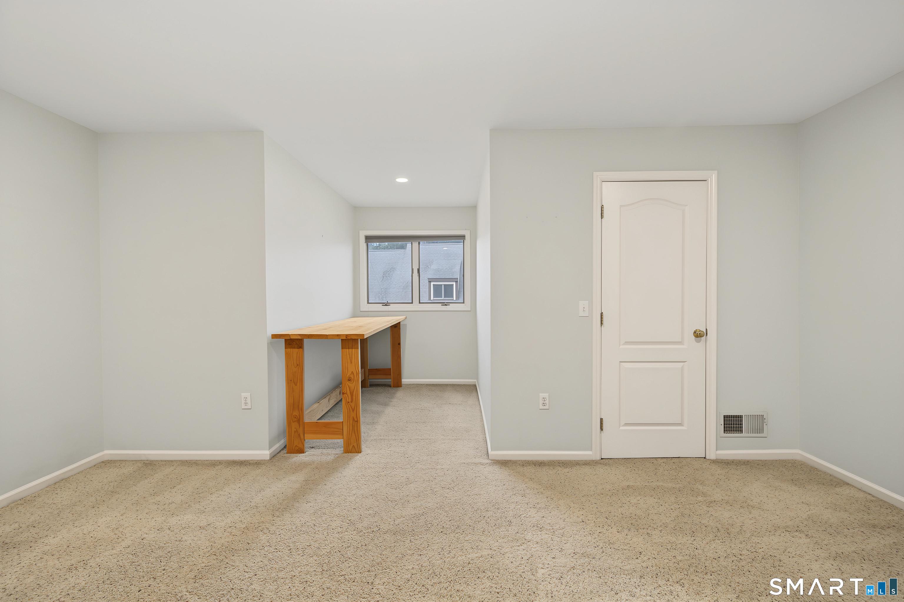 668 Glenbrook Road Unit #17 photo 26