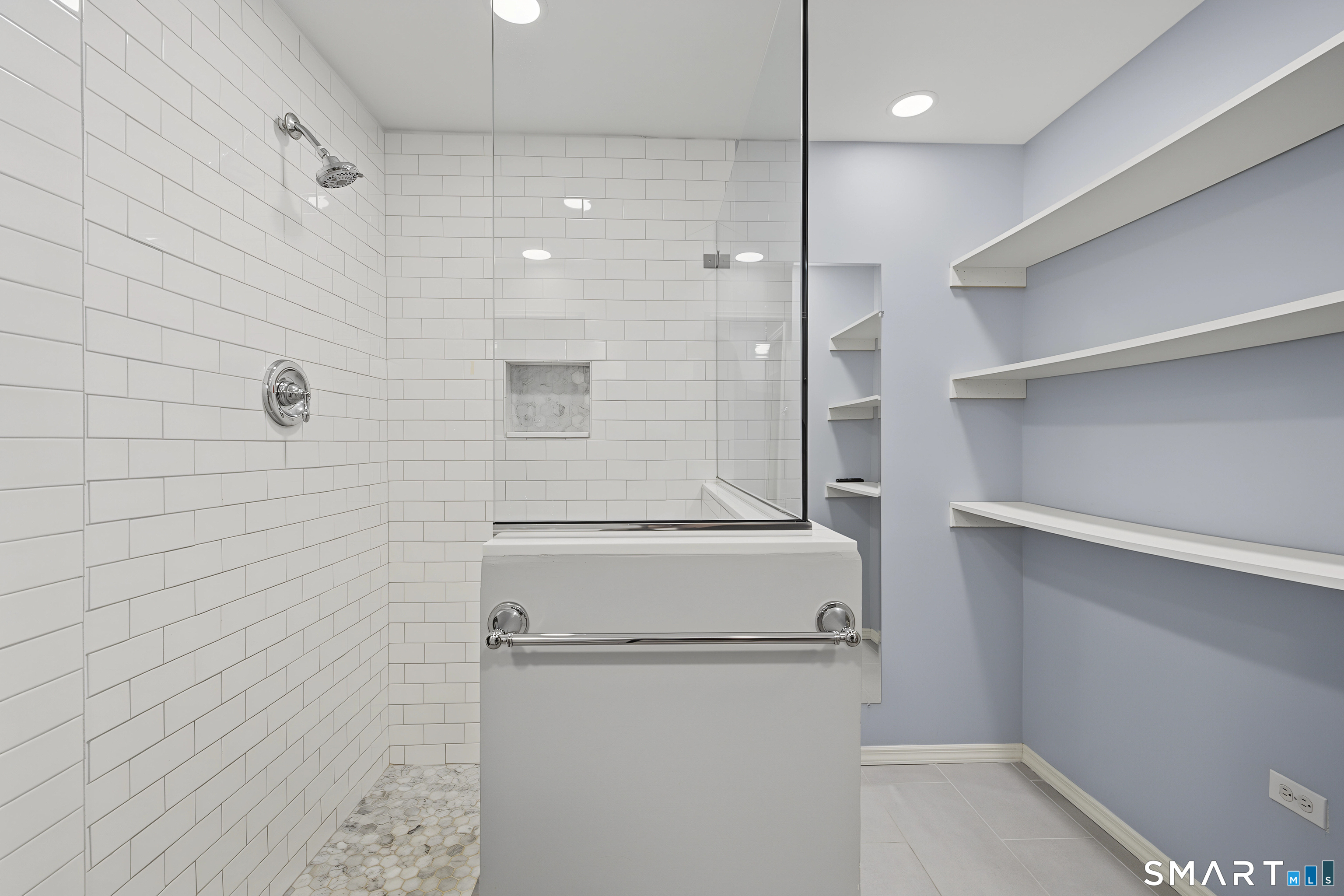 668 Glenbrook Road Unit #17 photo 17