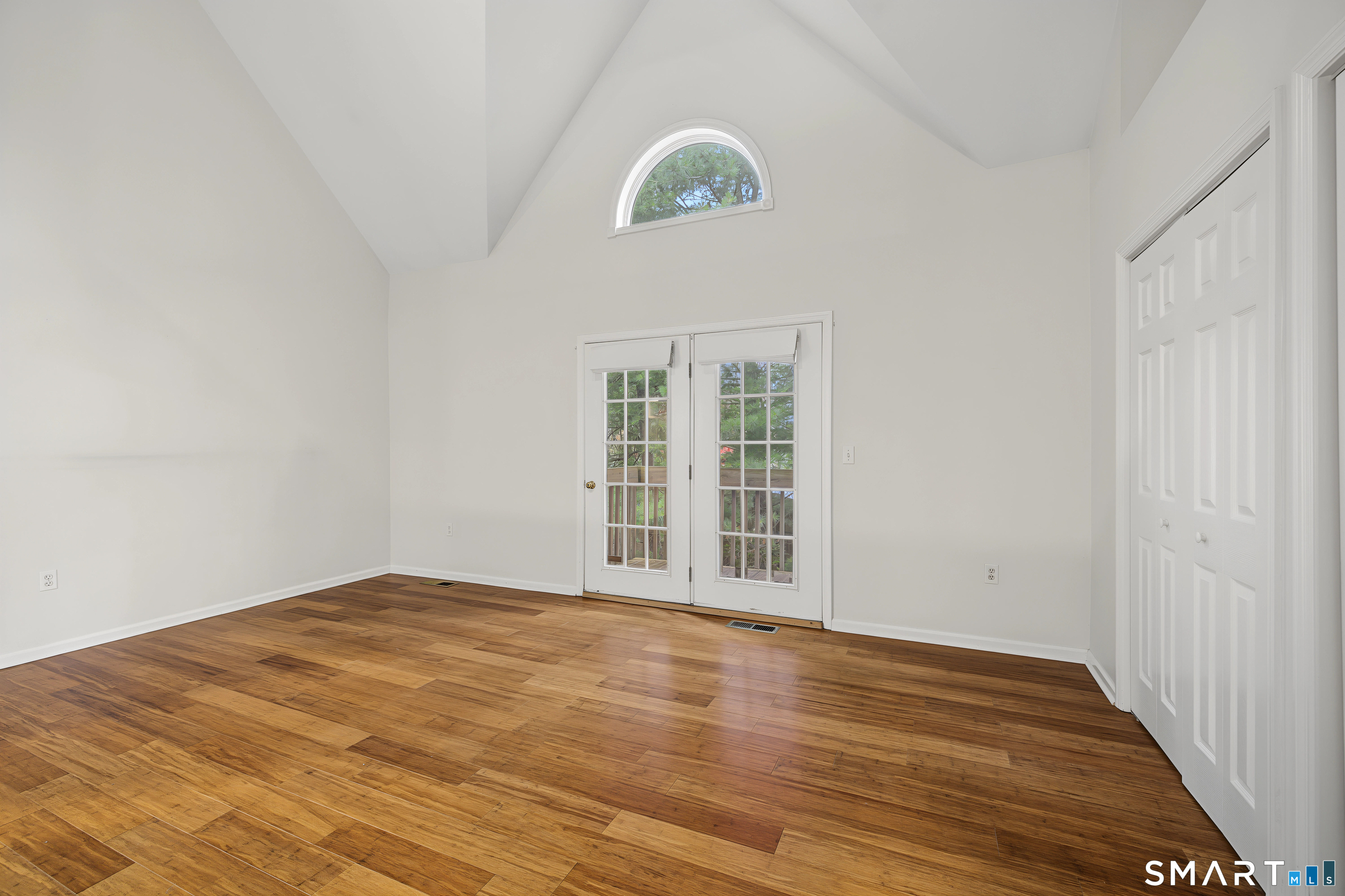668 Glenbrook Road Unit #17 photo 12