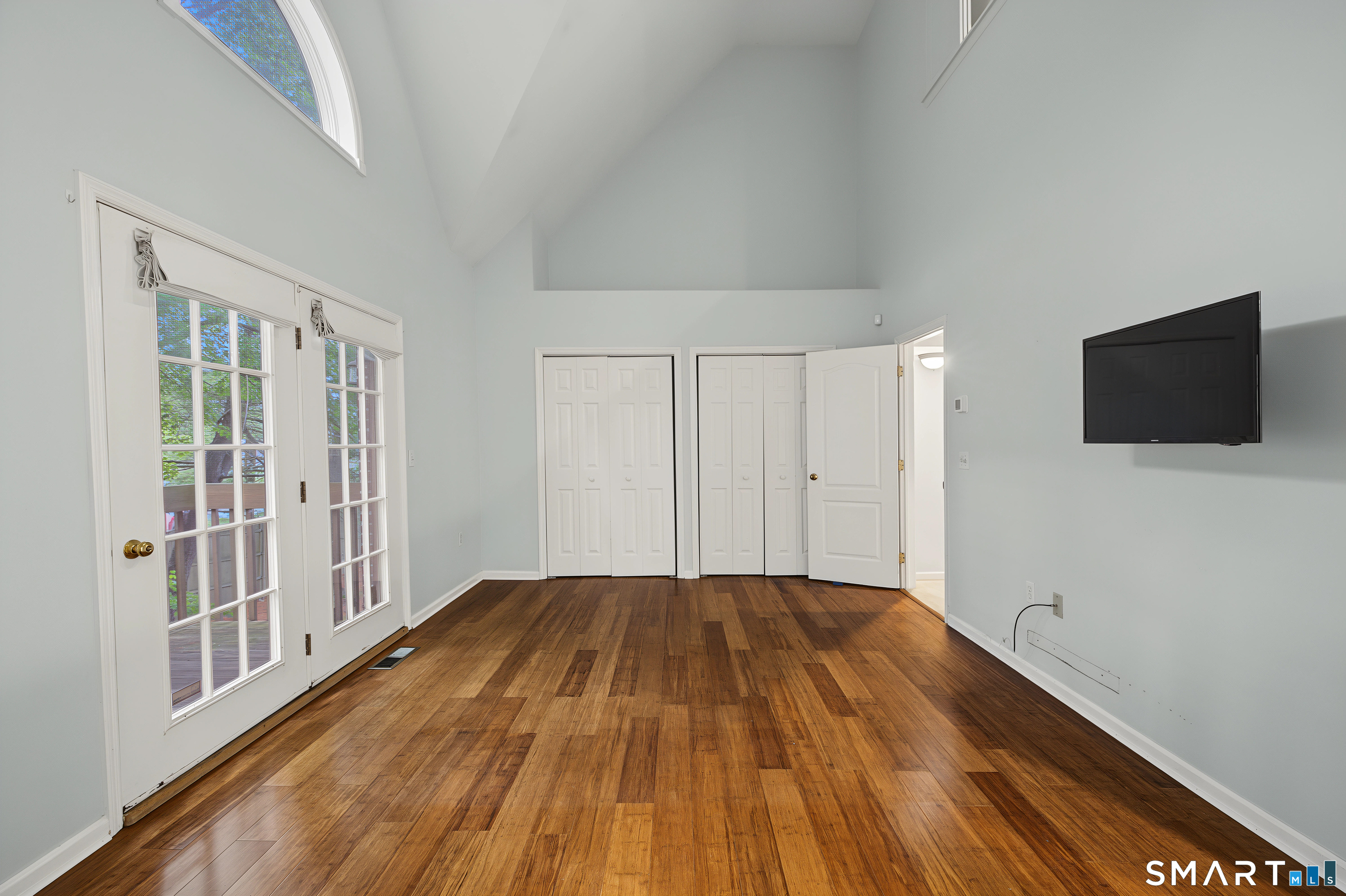668 Glenbrook Road Unit #17 photo 14