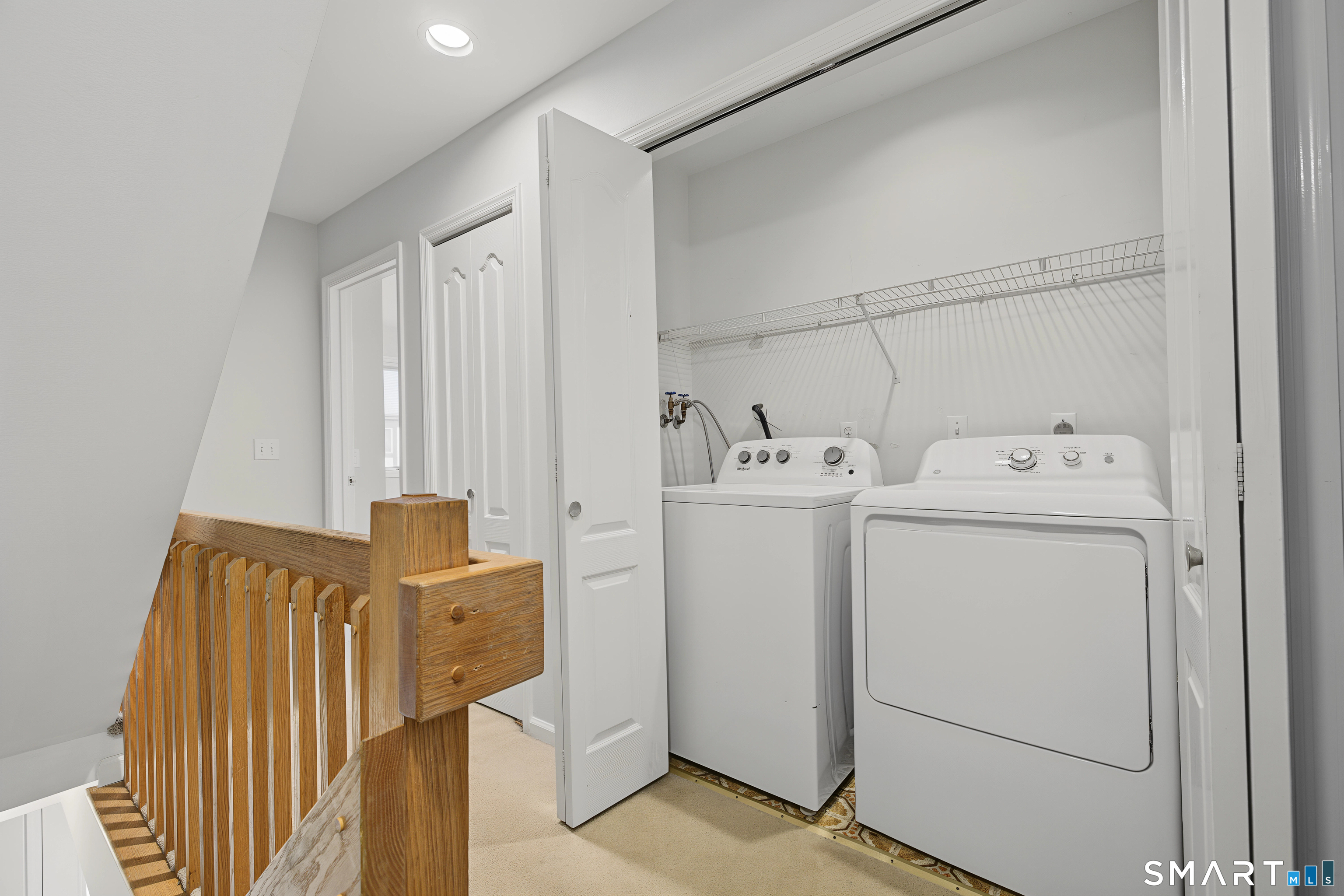 668 Glenbrook Road Unit #17 photo 19