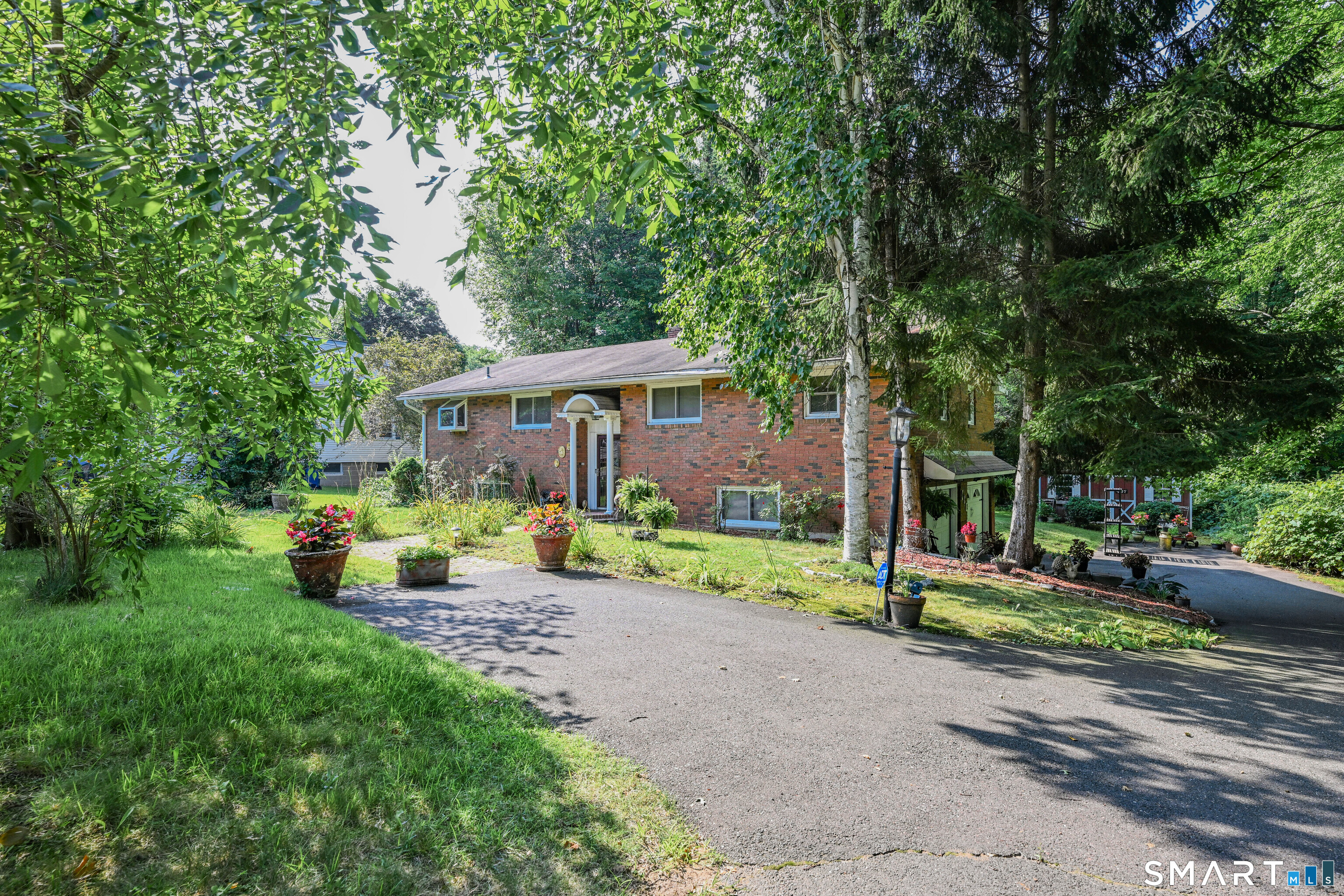 2nd image of 437 W Wolcott Ave, Windsor, CT 06095 | MLS# 24195772