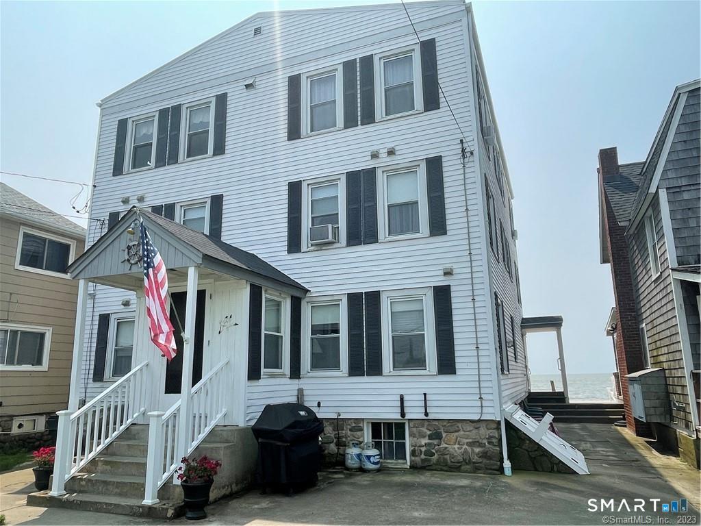 39 Pepperidge Avenue