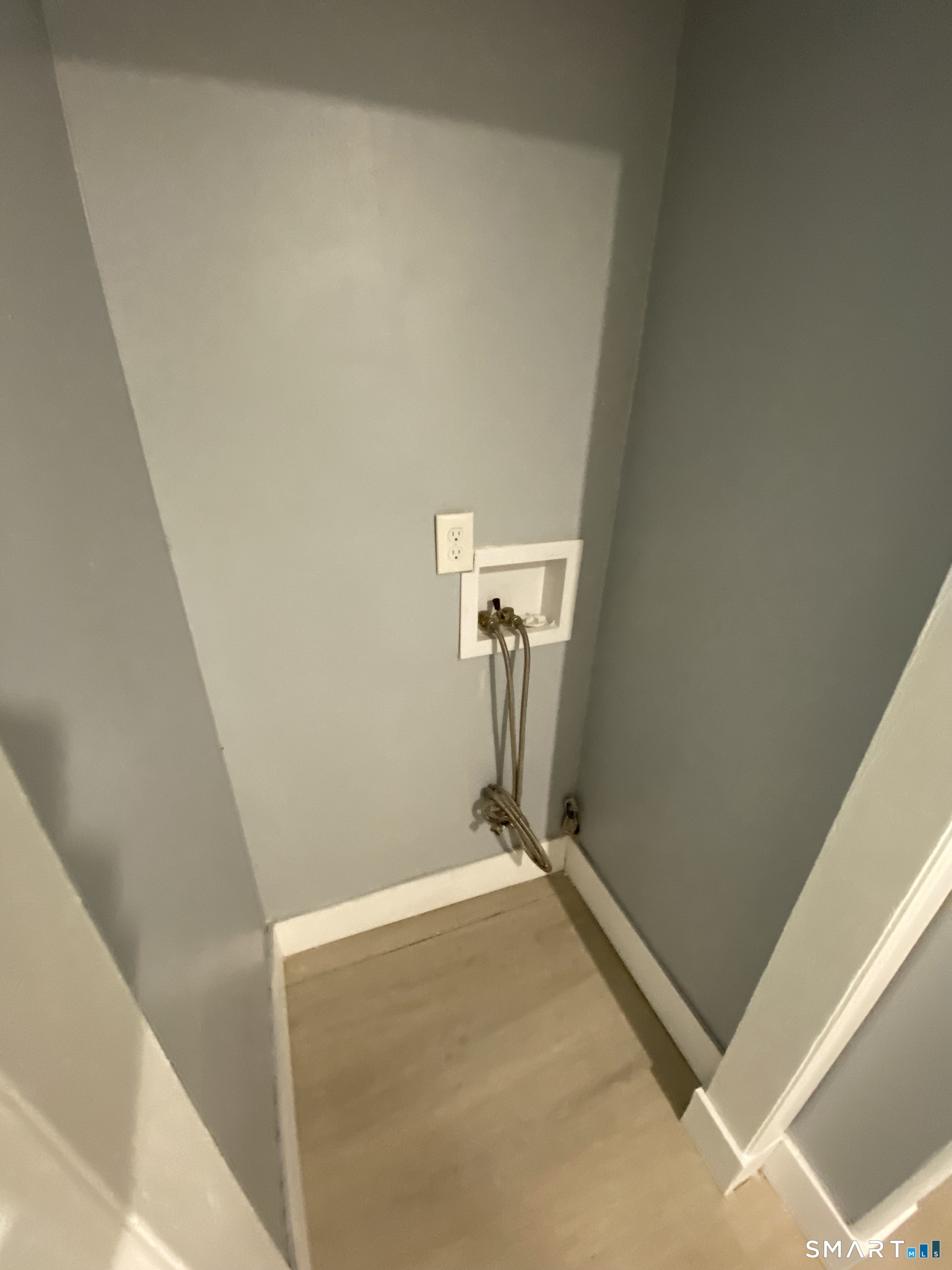 98 Wolcott Street photo 14
