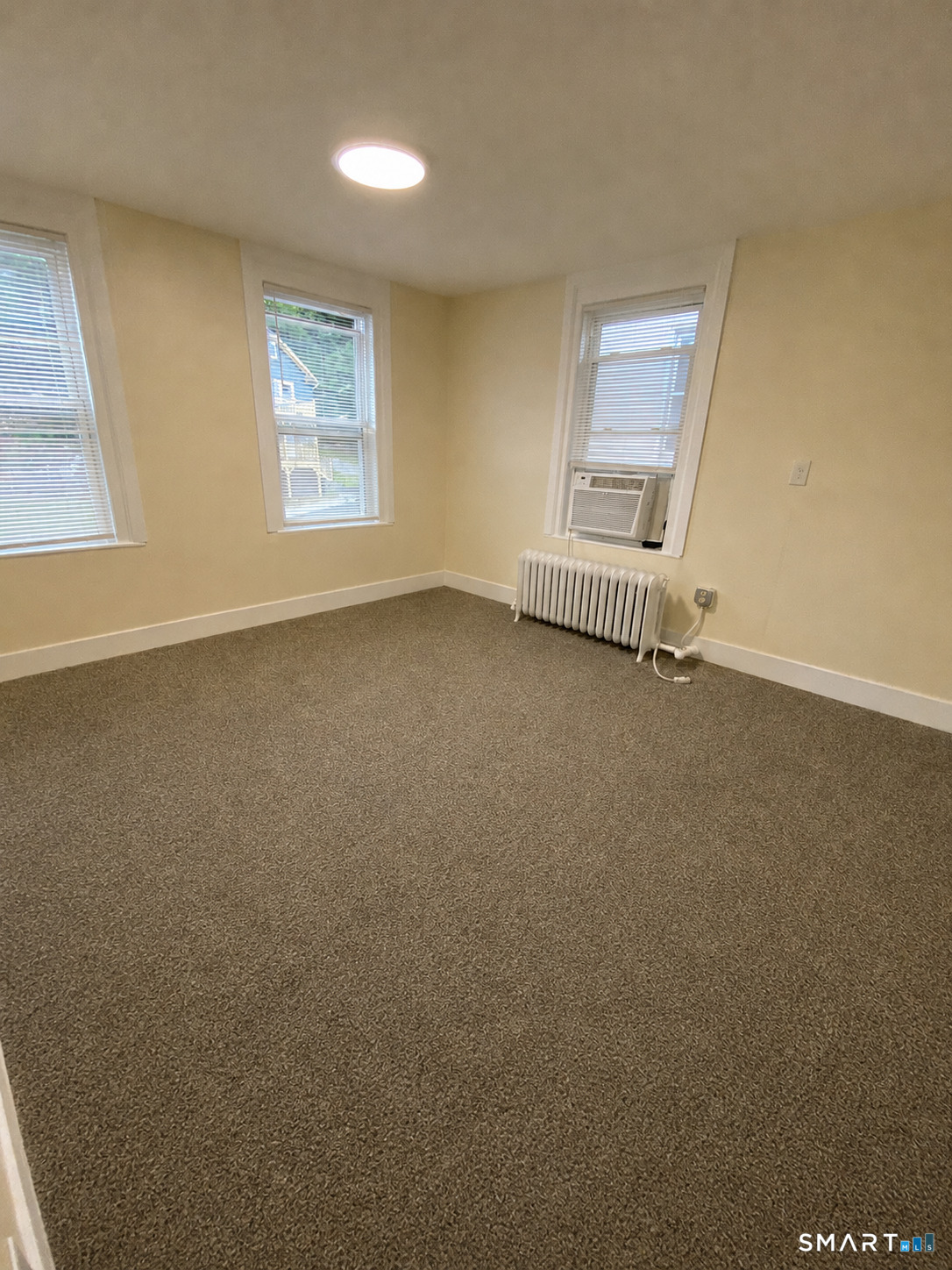 98 Wolcott Street photo 13