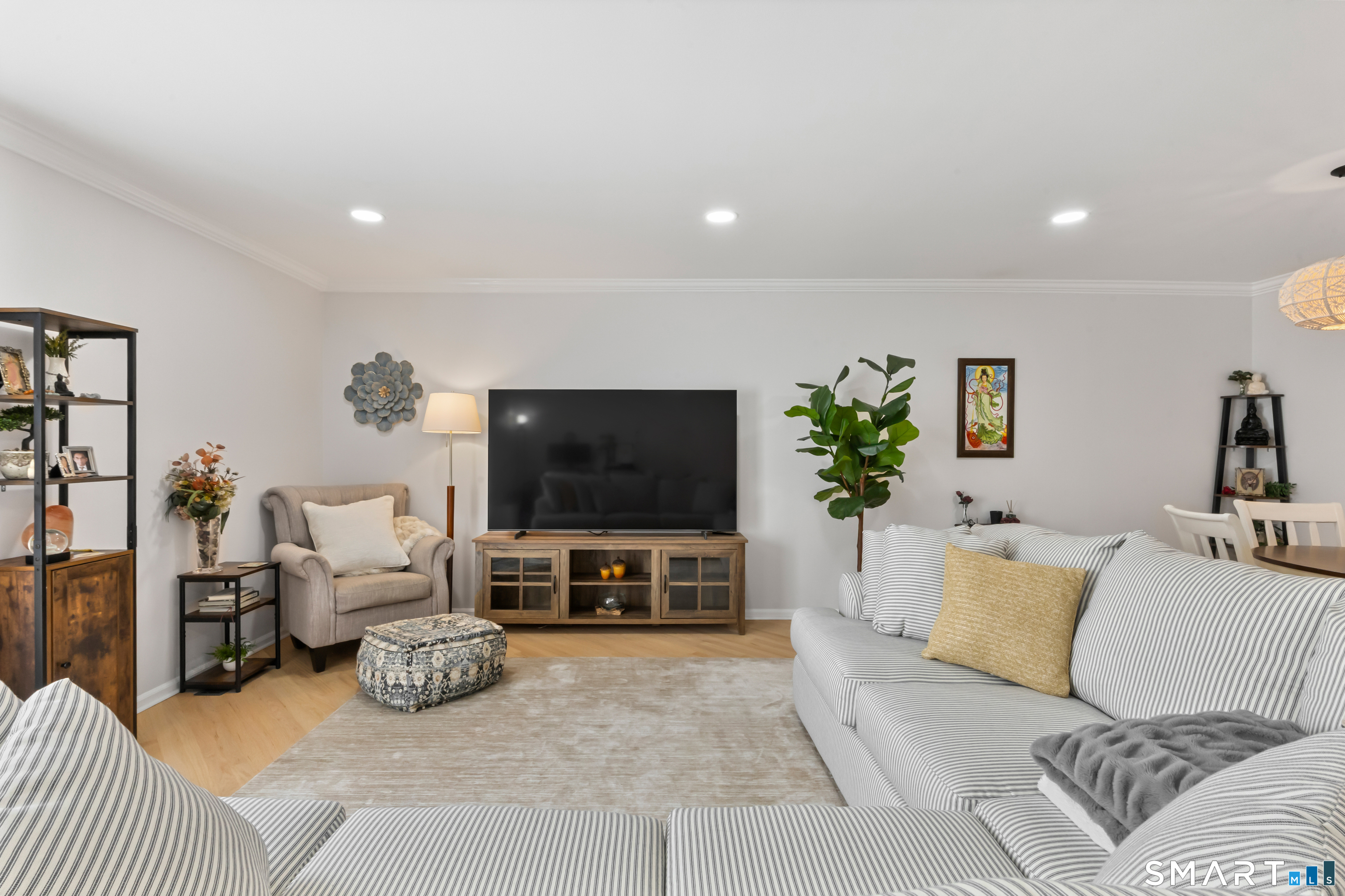 98 Valley Road Unit: 15