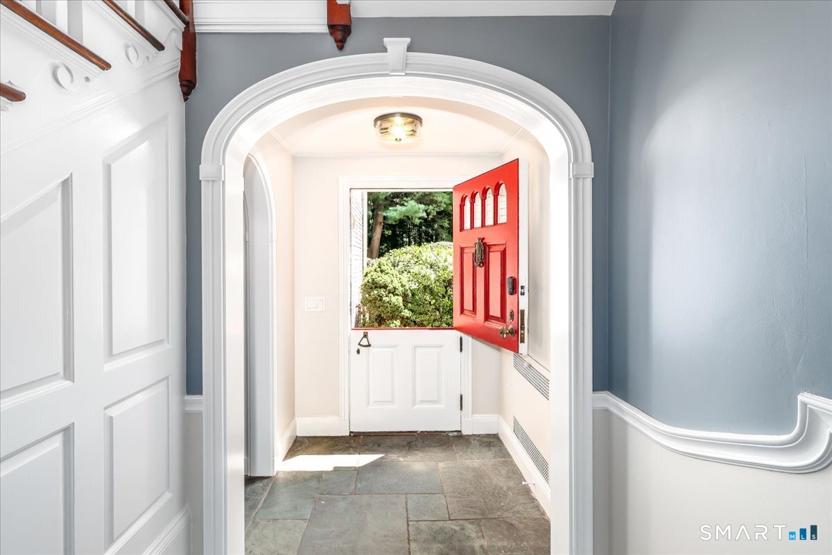 611 Westover Road, Stamford, Connecticut photo 2
