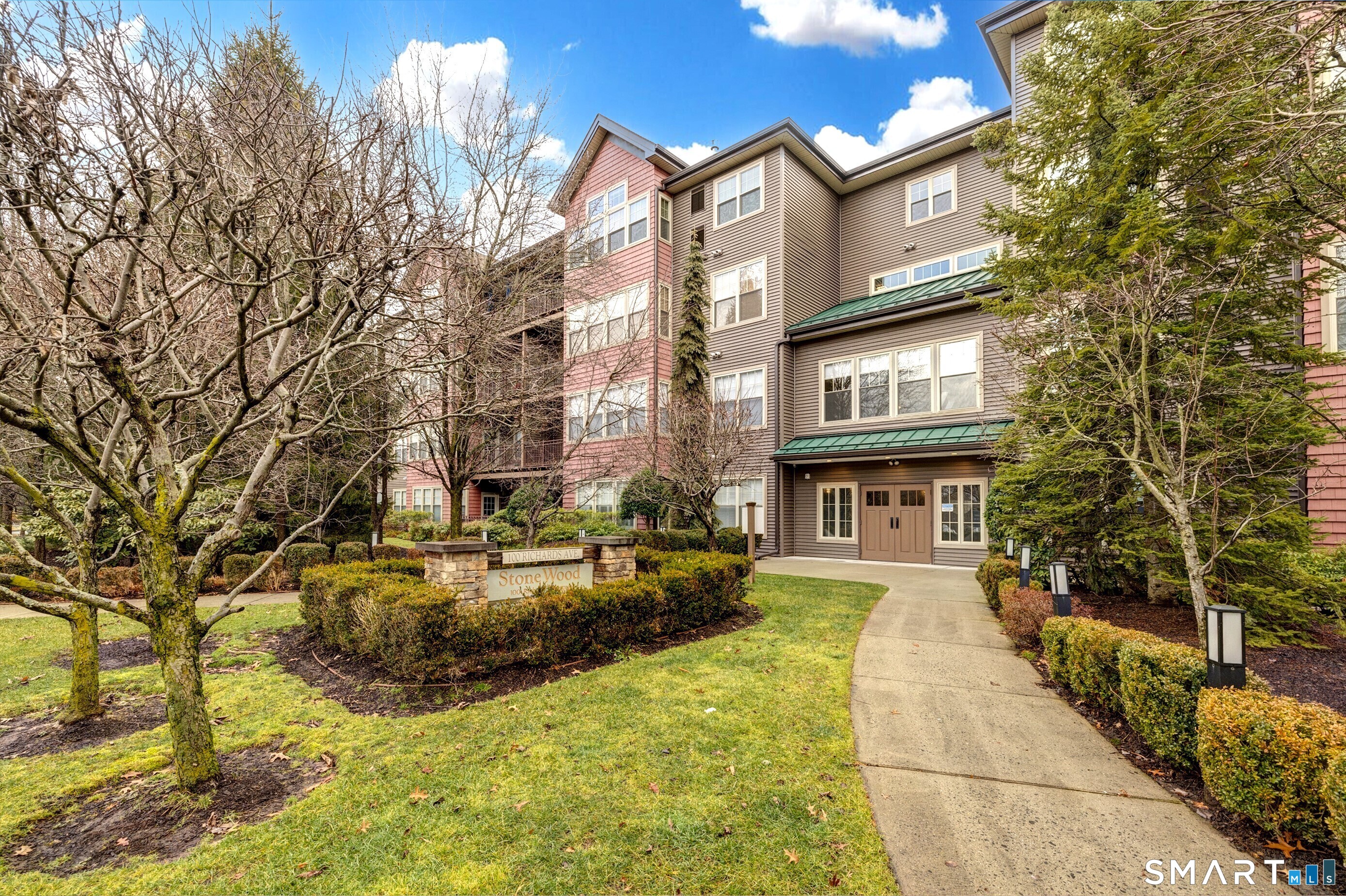 100 Richards Avenue, Norwalk