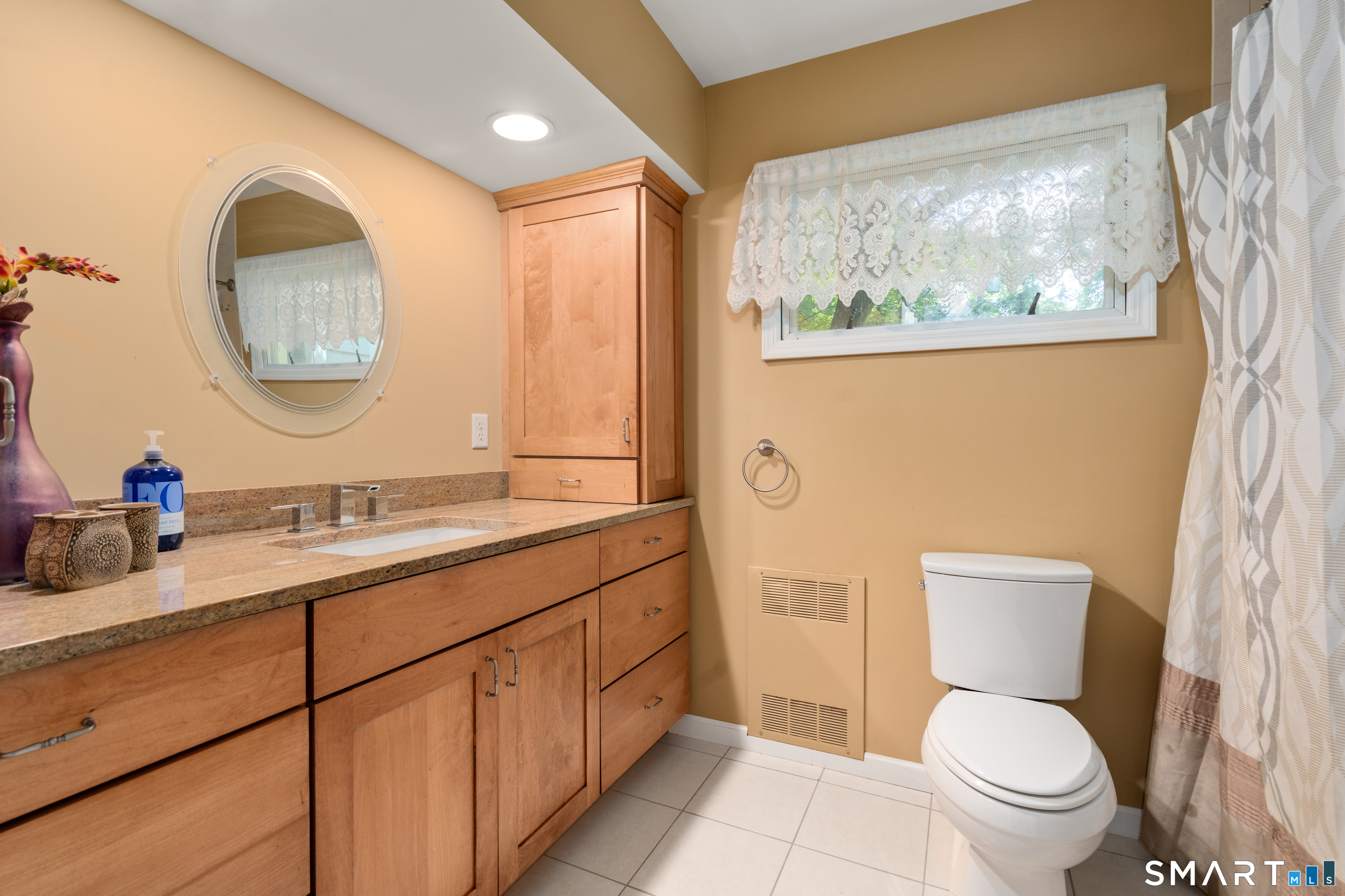 21 Hampton Lane photo 18