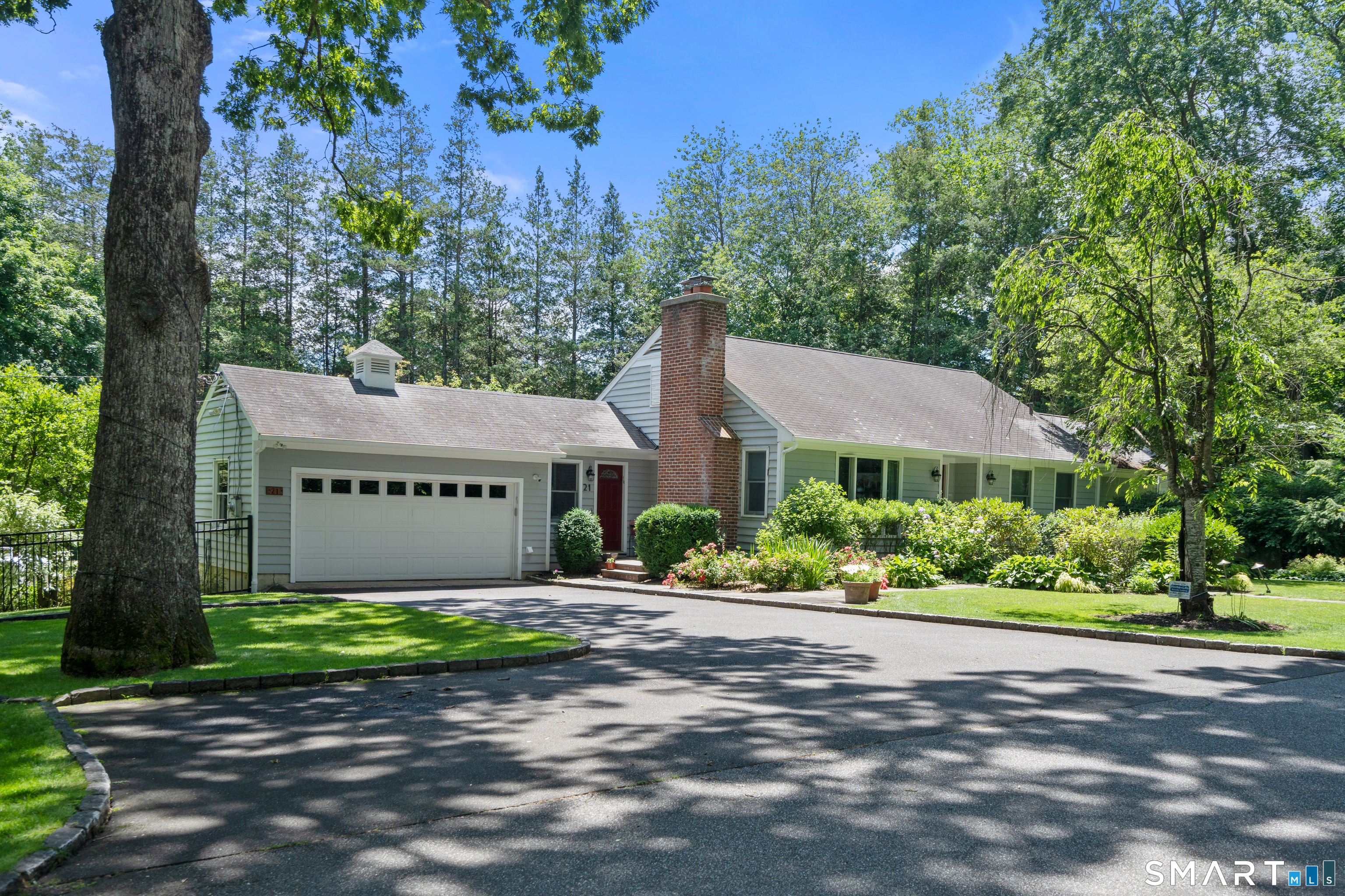 21 Hampton Lane photo 31