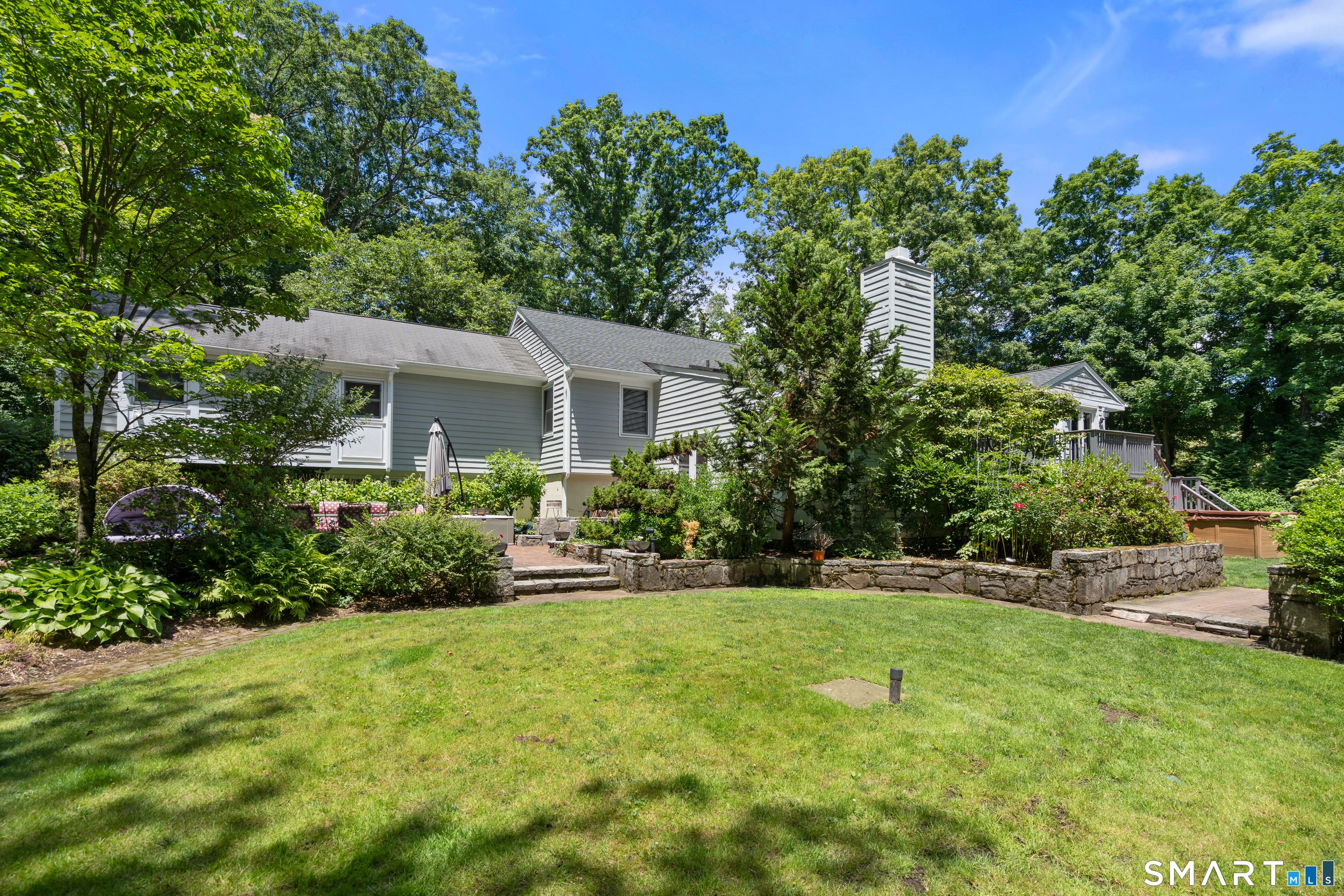 21 Hampton Lane photo 34