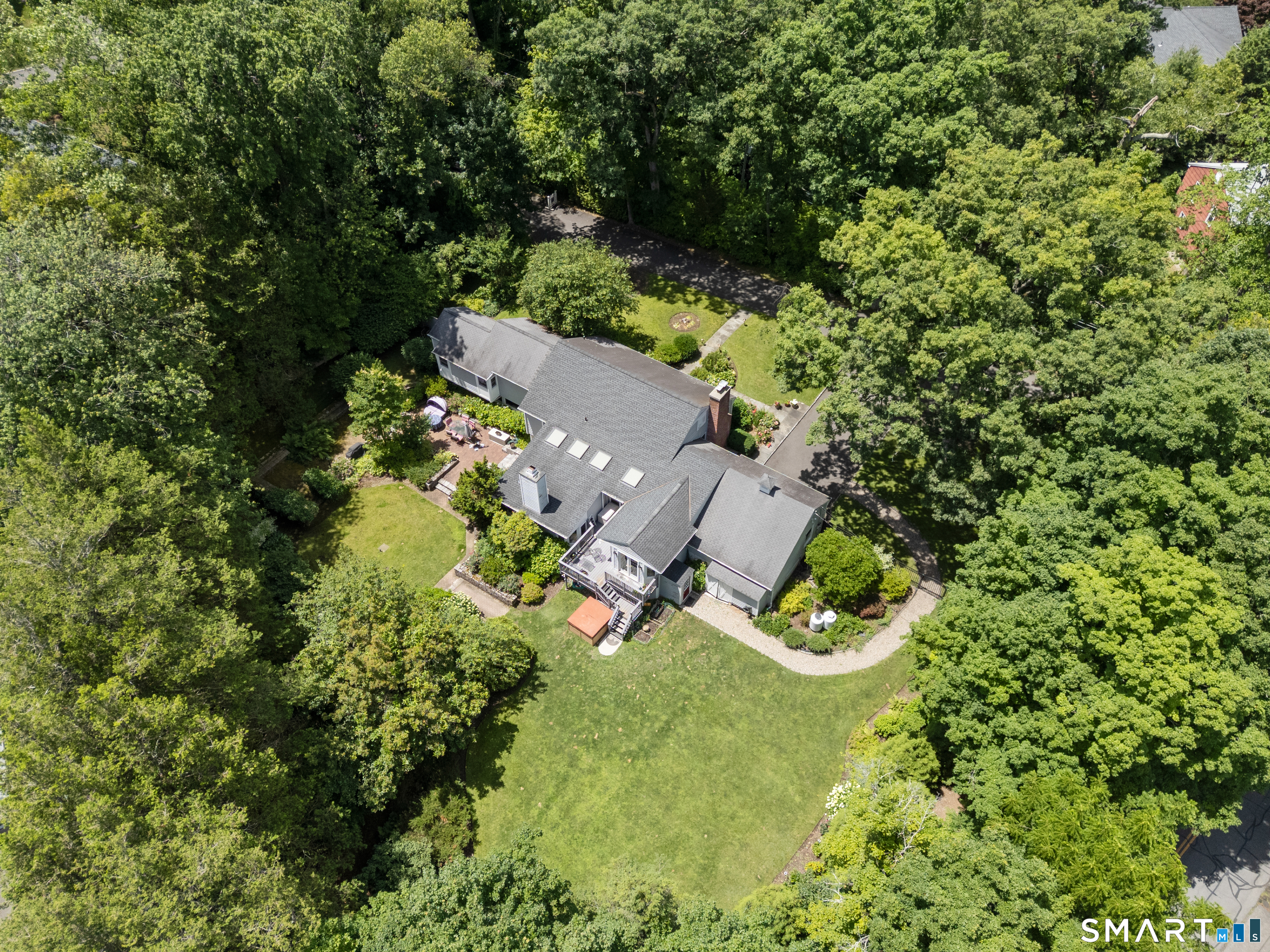 21 Hampton Lane photo 36
