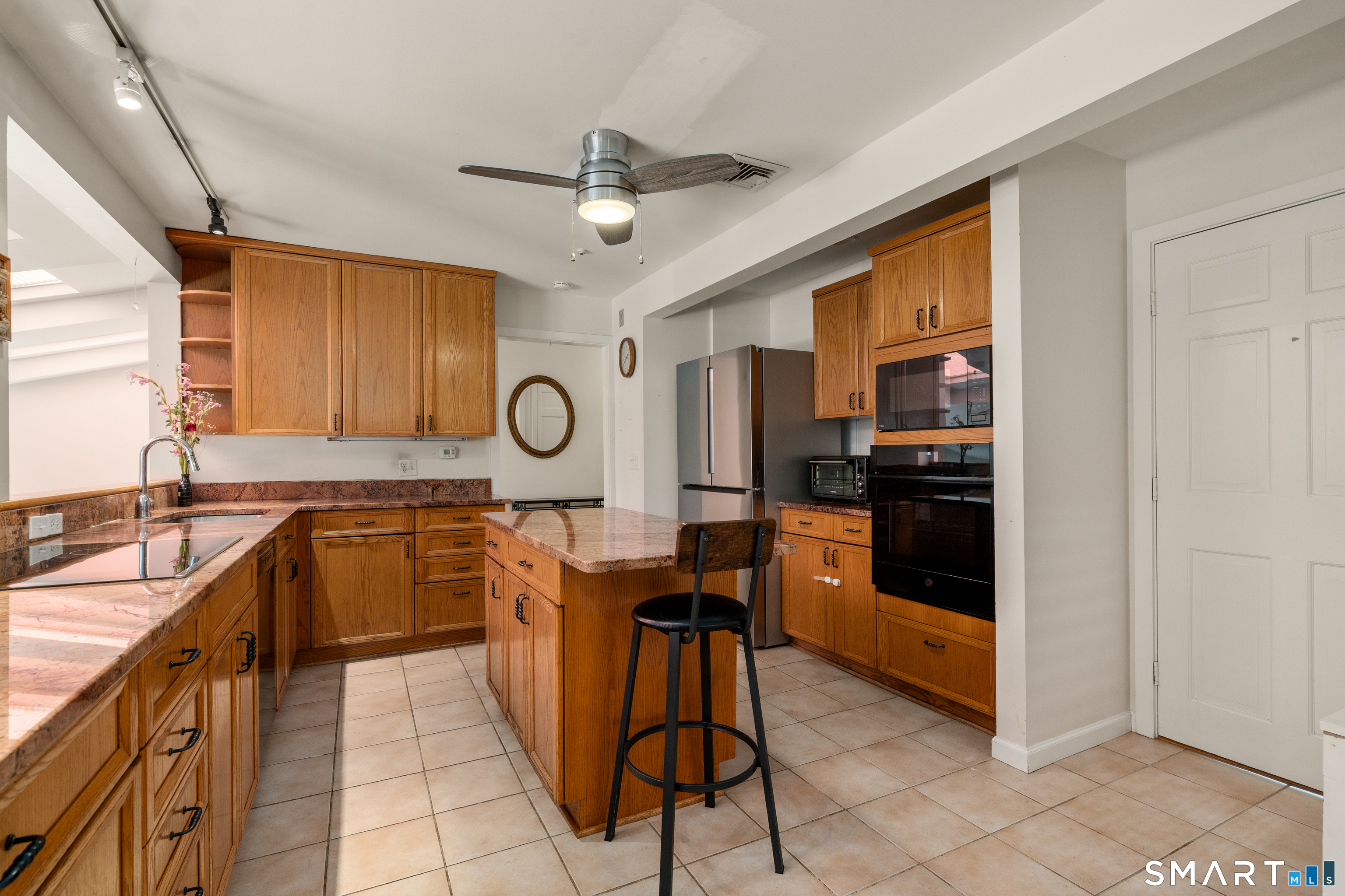 21 Hampton Lane photo 6