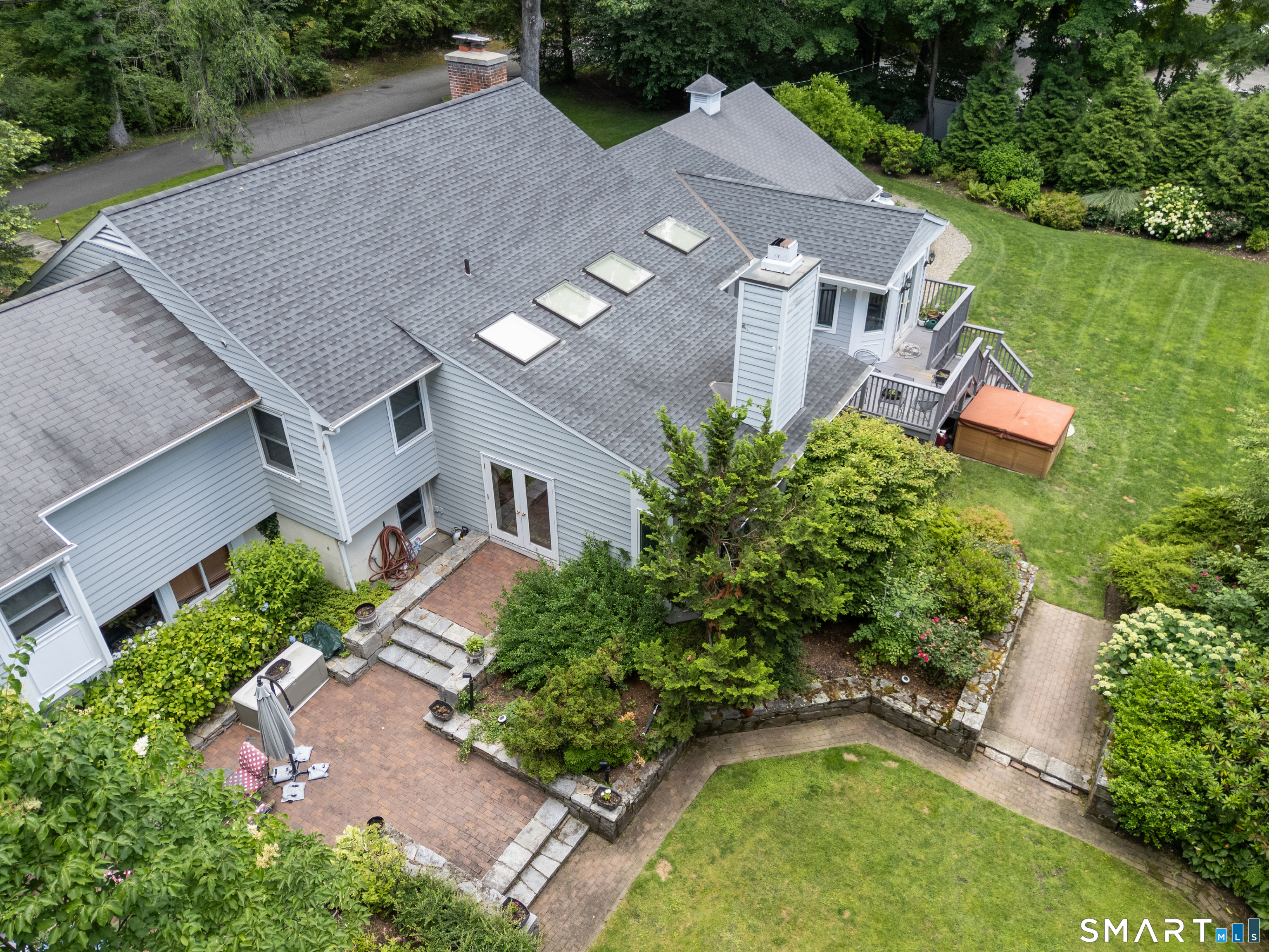21 Hampton Lane photo 37